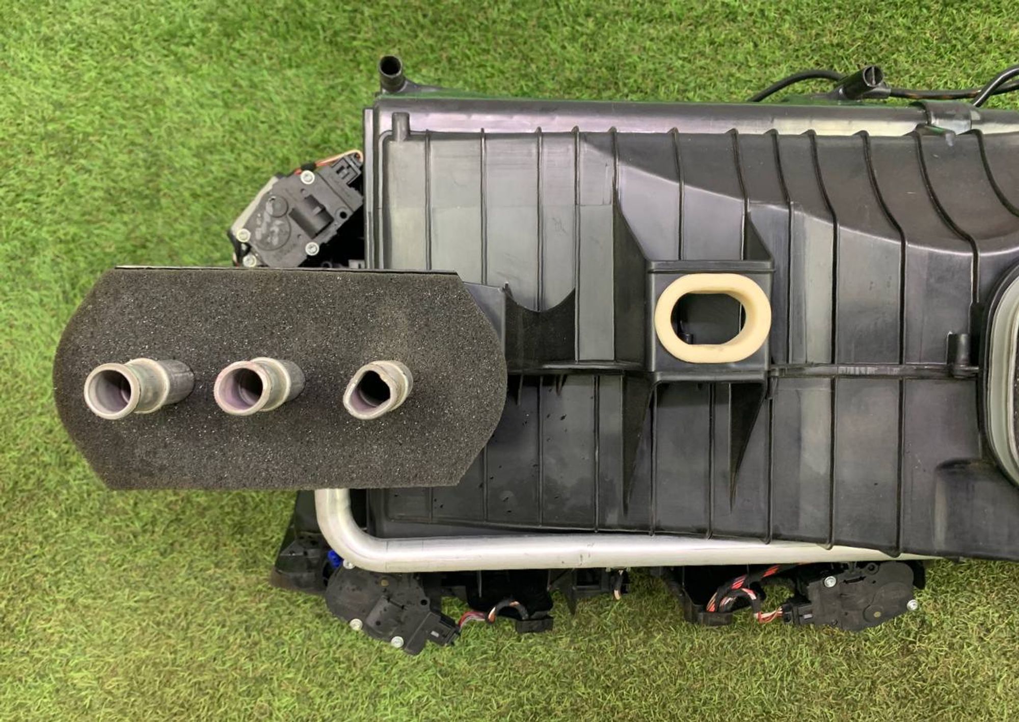 https://ycs.partsauto.market/partsauto-images/thmbs/h353NjtZg3VDP19b5HMt7LlpbQ93/3cb031d61cb7ecf854b7e87e77f75fb6/5c9b0428d13ad7a5b729ad740d517c52.jpg