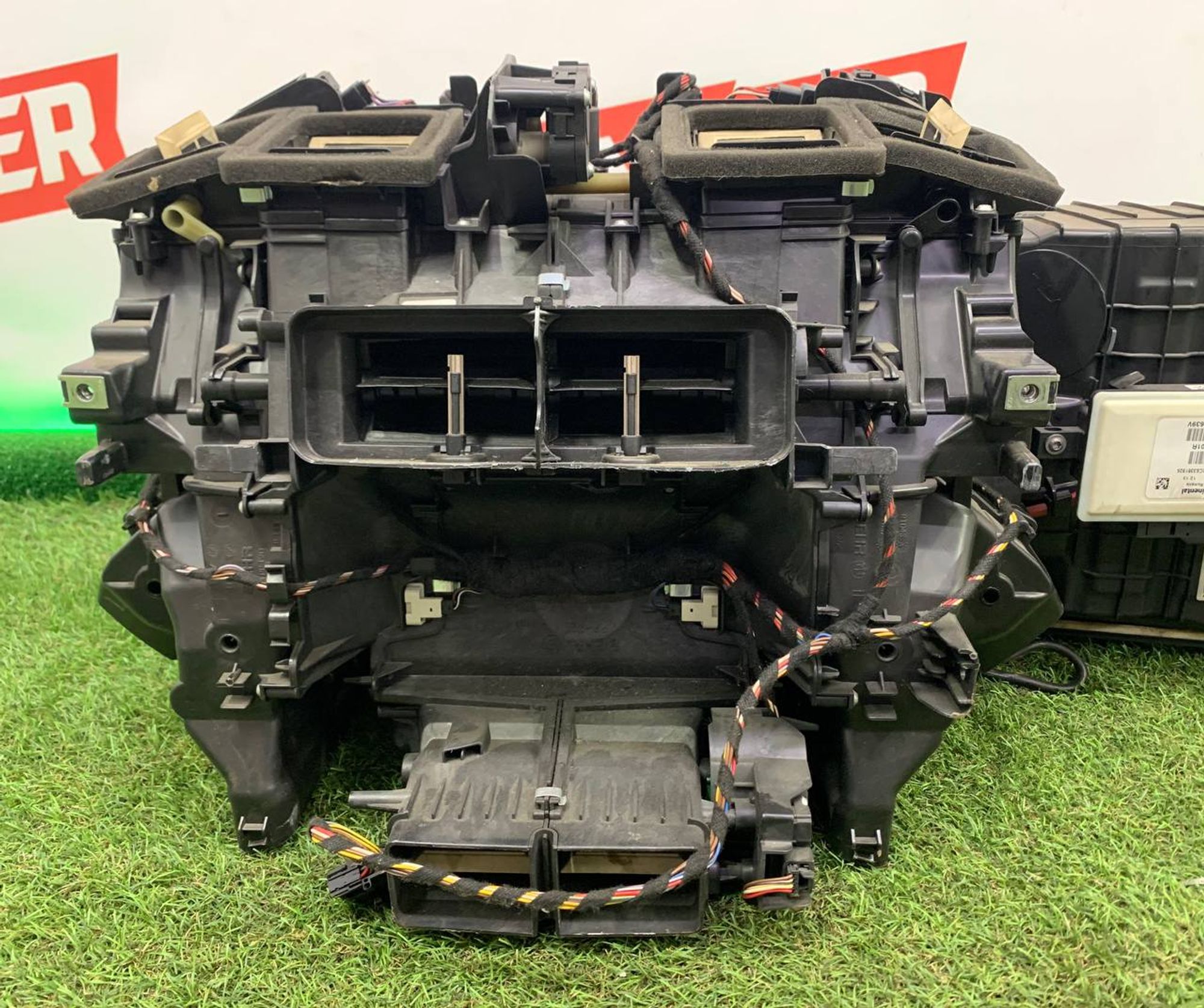 https://ycs.partsauto.market/partsauto-images/thmbs/h353NjtZg3VDP19b5HMt7LlpbQ93/3cb031d61cb7ecf854b7e87e77f75fb6/ccf9ff43aeae0ee6a3b1ec00bebd5050.jpg