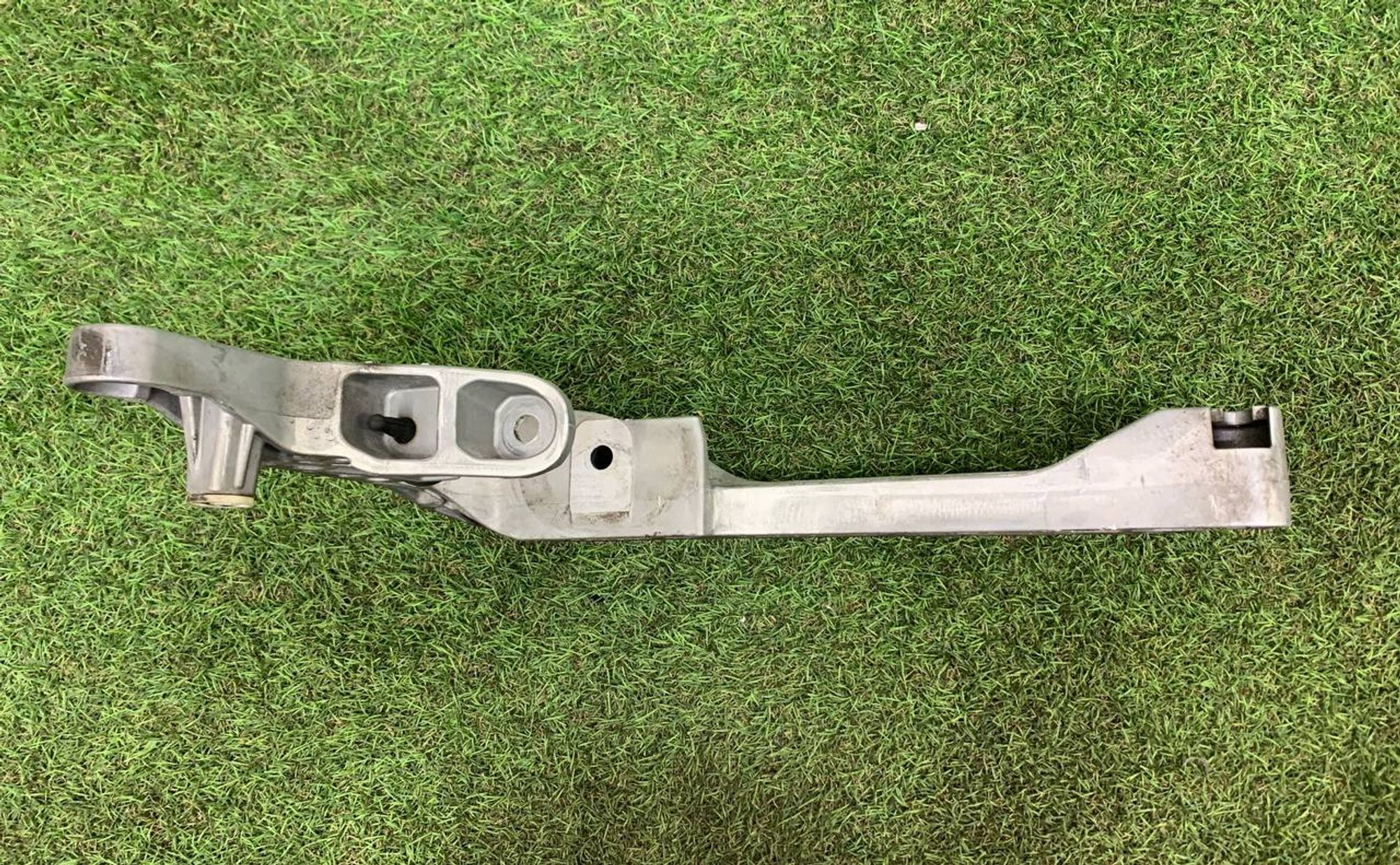 Кронштейн АКПП BMW G05, 8000 рублей, Москва