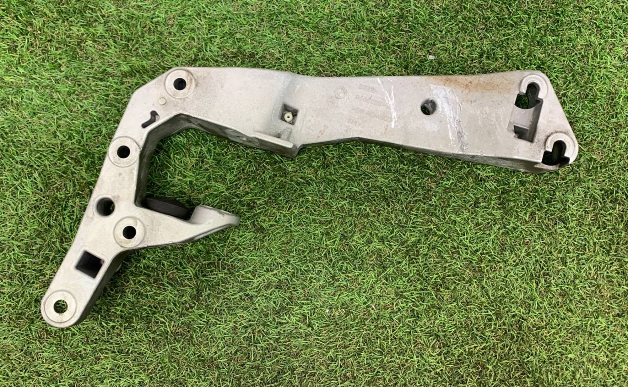 Кронштейн АКПП BMW G05, 8000 рублей, Москва