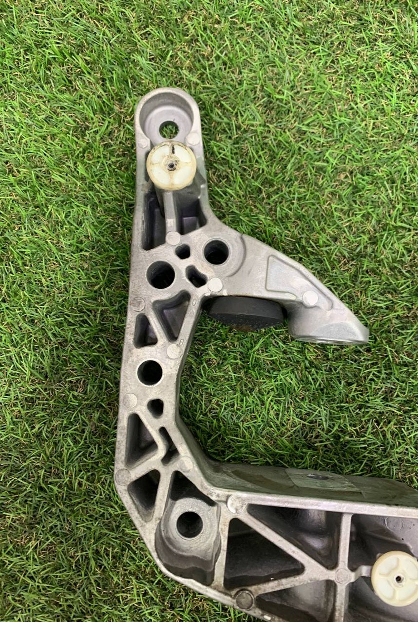 Кронштейн АКПП BMW G05, 8000 рублей, Москва