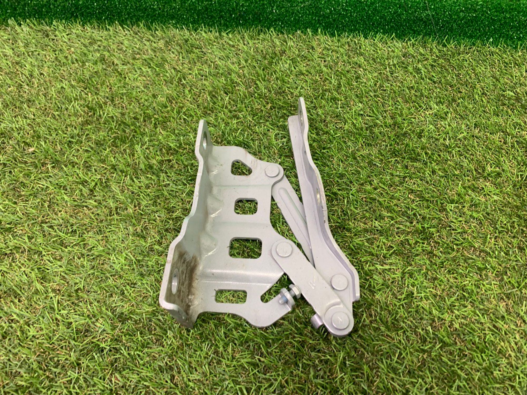 https://ycs.partsauto.market/partsauto-images/thmbs/h353NjtZg3VDP19b5HMt7LlpbQ93/3e676caf3f5ebc9cbdd30e81a913eae1/ef944444e2a30d536ad38a4d9a72dbcc.jpg
