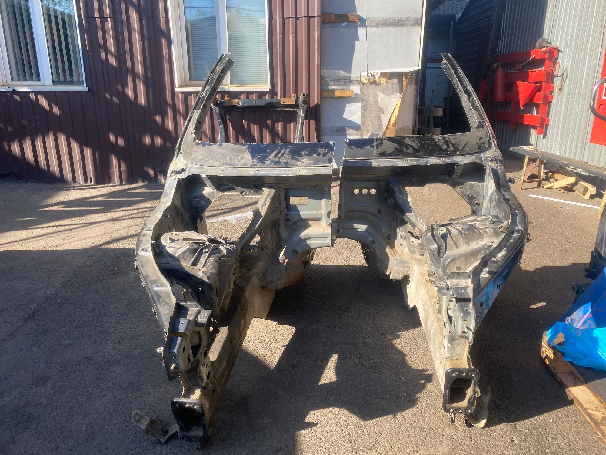 https://ycs.partsauto.market/partsauto-images/thmbs/h353NjtZg3VDP19b5HMt7LlpbQ93/3f550e1b61148f834cbb712645d9a17b/f6d5d4da730767be24d9d30ef24ed2b6.jpg