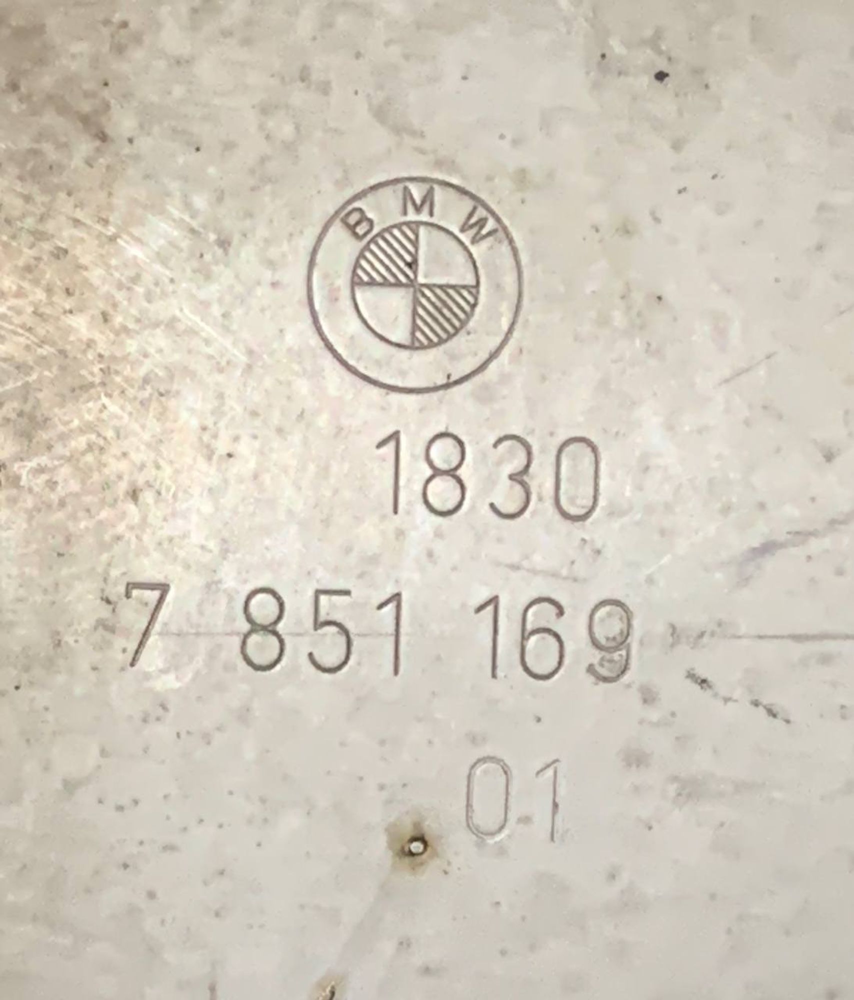 https://ycs.partsauto.market/partsauto-images/thmbs/h353NjtZg3VDP19b5HMt7LlpbQ93/41f1b3084d98edd5dfc3c6651f1b2671/a221c985886ab526a3964f9c53037062.jpg