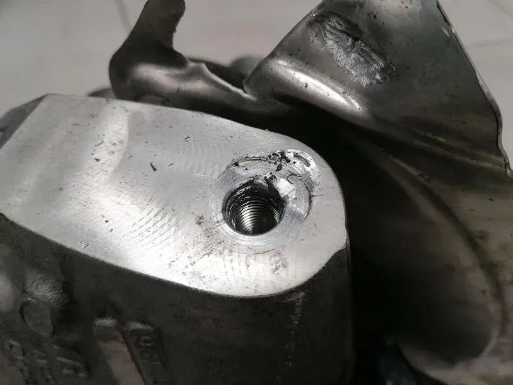 https://ycs.partsauto.market/partsauto-images/thmbs/h353NjtZg3VDP19b5HMt7LlpbQ93/42ff5433f861b6761f2e6fdefea149de/f83bef43d2c62de027665c604d46aff9.jpg