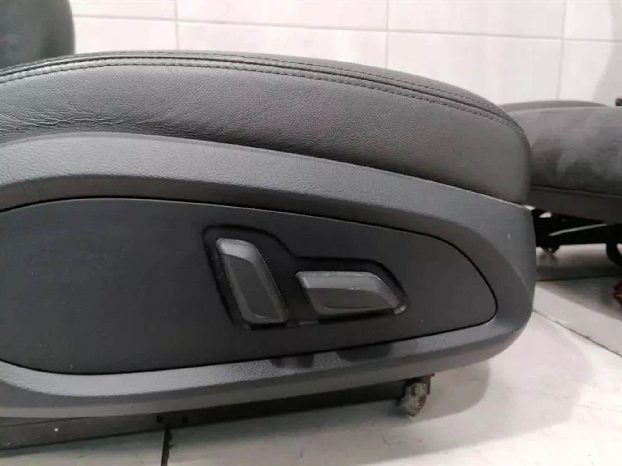 https://ycs.partsauto.market/partsauto-images/thmbs/h353NjtZg3VDP19b5HMt7LlpbQ93/43e118ea8809559dc3547b401ddbe091/18d2af2534e2e088afbeb83fbc355b1e.jpg