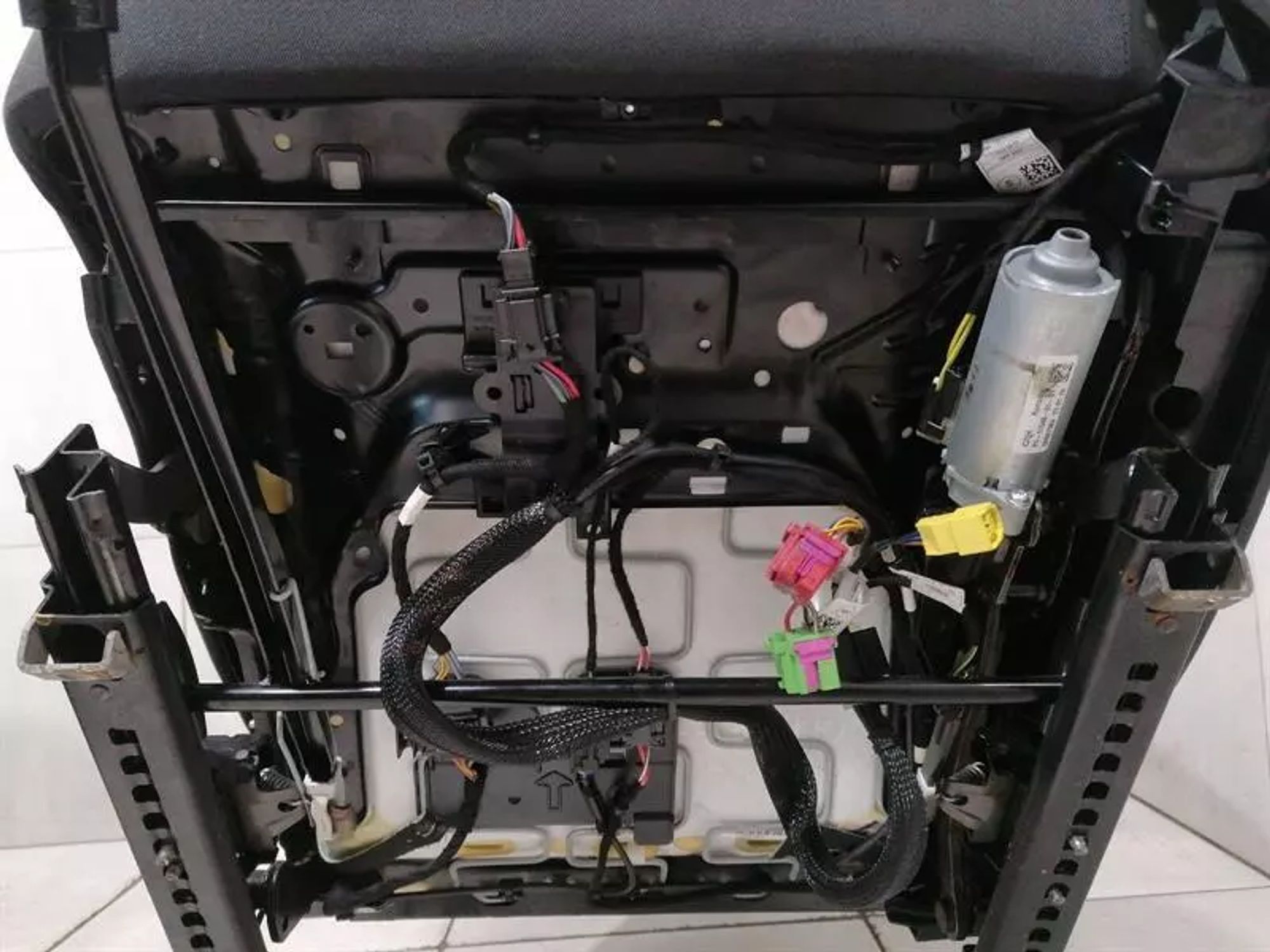 https://ycs.partsauto.market/partsauto-images/thmbs/h353NjtZg3VDP19b5HMt7LlpbQ93/43e118ea8809559dc3547b401ddbe091/d4f4e425193af827fd2b3ae6c811ff79.jpg