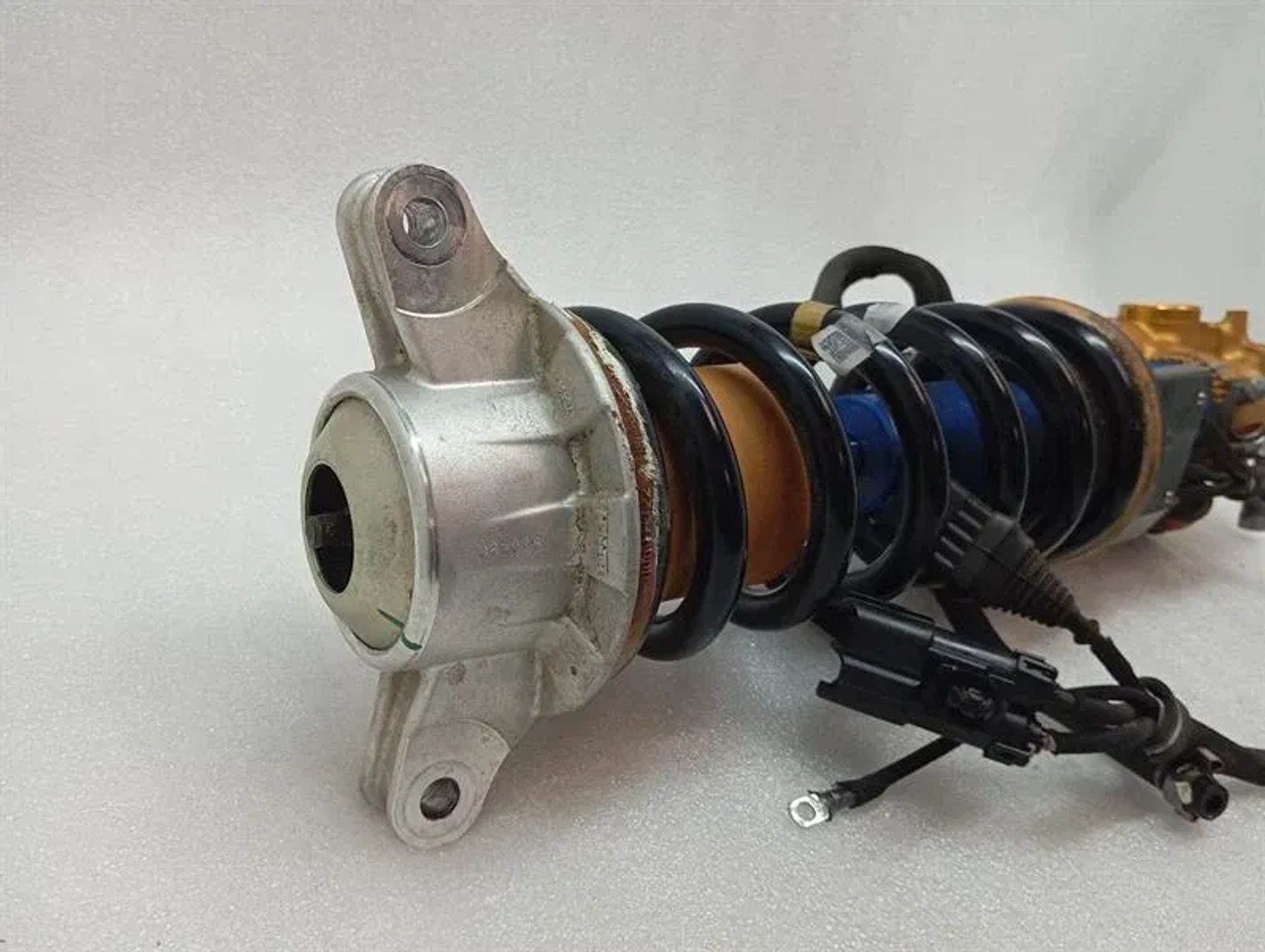 Амортизатор задний правый Ferrari Purosangue F175, 1250000 рублей, Москва