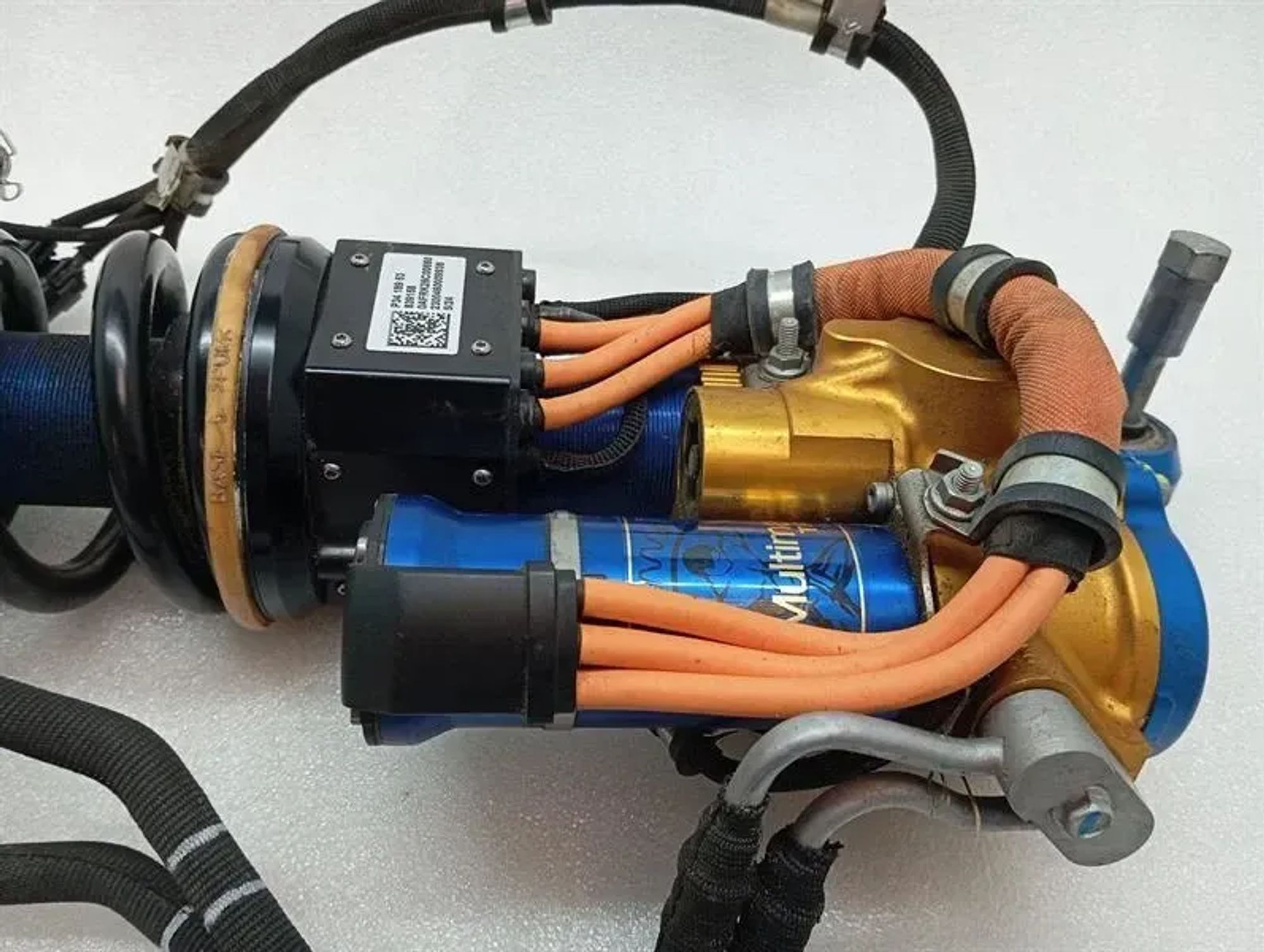 Амортизатор задний правый Ferrari Purosangue F175, 1250000 рублей, Москва