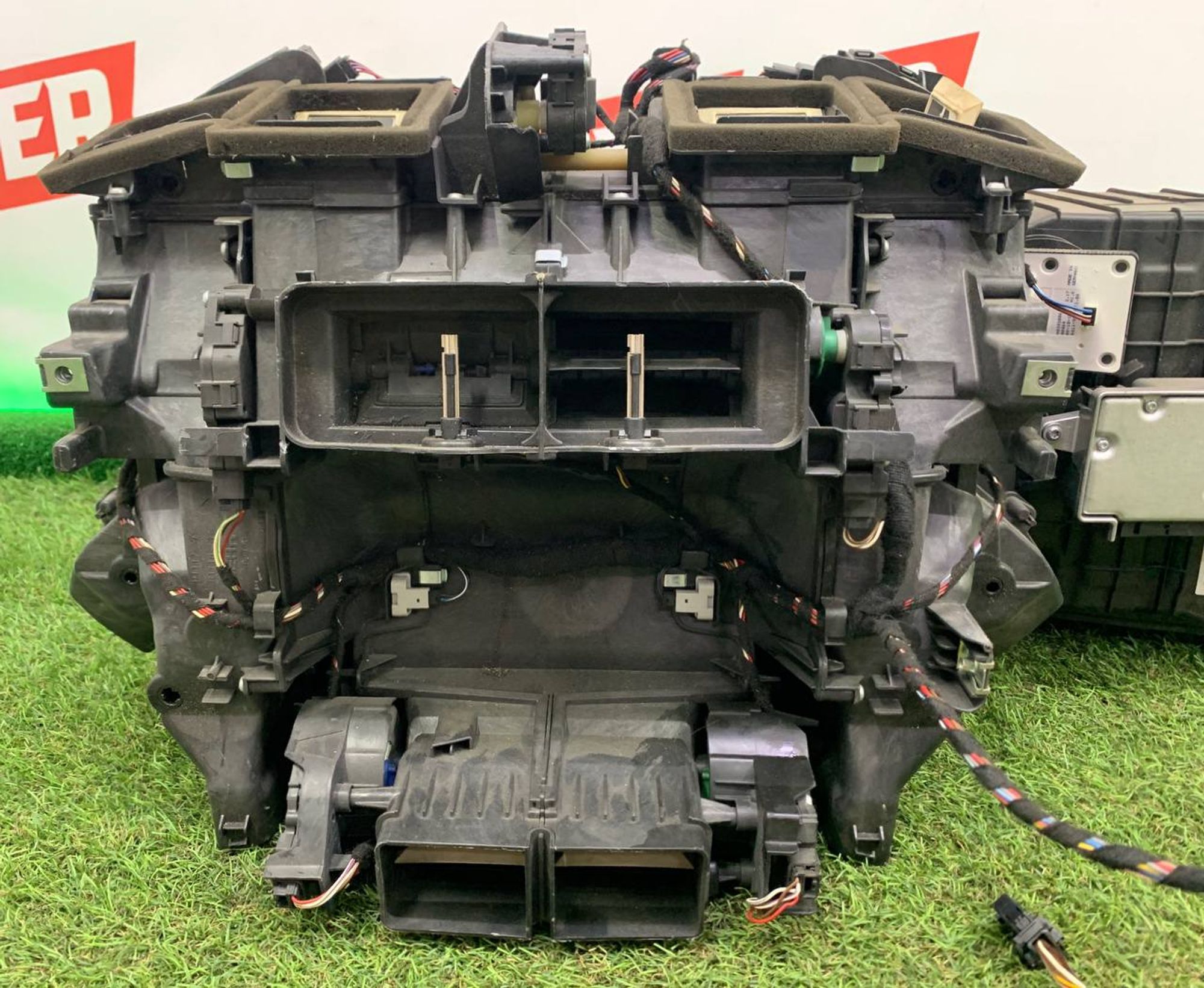 https://ycs.partsauto.market/partsauto-images/thmbs/h353NjtZg3VDP19b5HMt7LlpbQ93/4523f98f381eb5afd1448ce38c4a538a/11b4610e7dd04a8898f659c49f76bfda.jpg