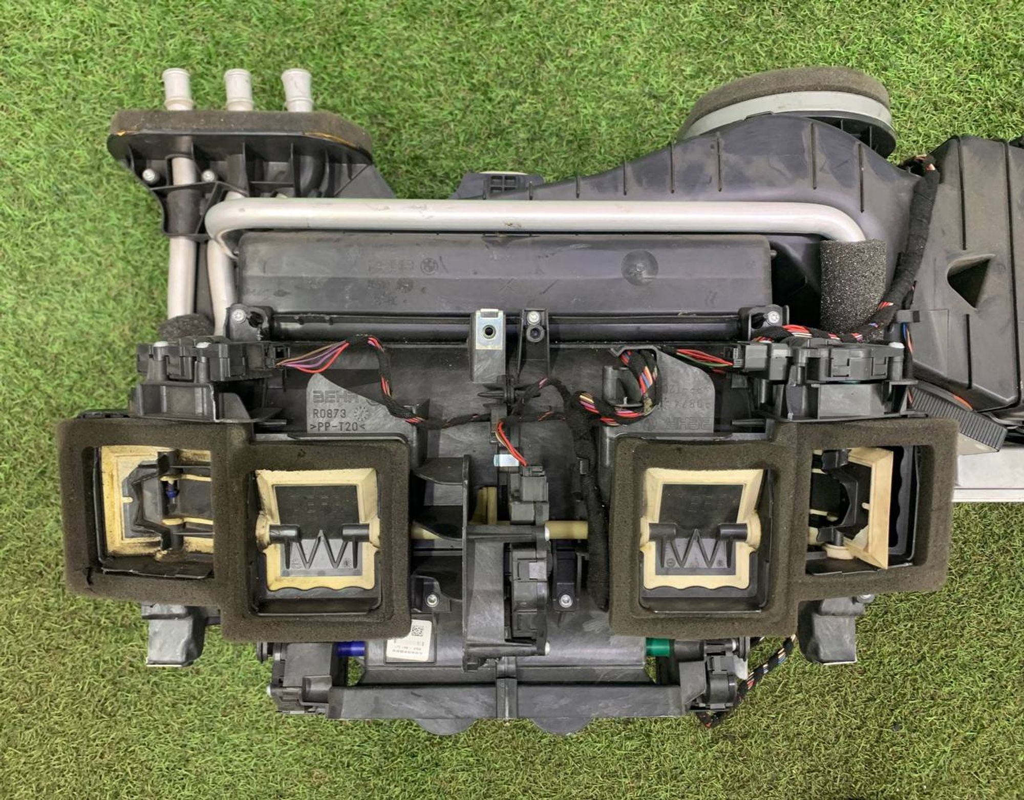 https://ycs.partsauto.market/partsauto-images/thmbs/h353NjtZg3VDP19b5HMt7LlpbQ93/4523f98f381eb5afd1448ce38c4a538a/1965505c356f4a39c70d005db6b06bba.jpg