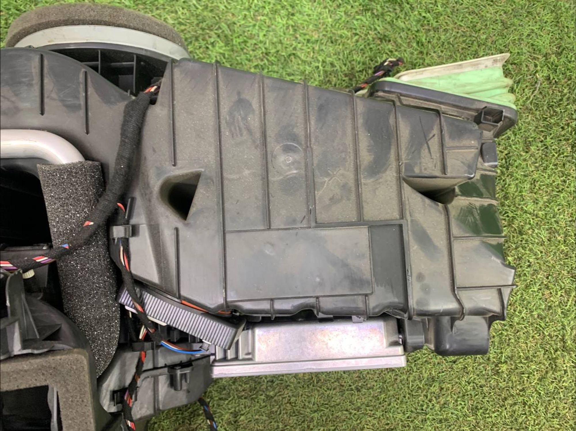 https://ycs.partsauto.market/partsauto-images/thmbs/h353NjtZg3VDP19b5HMt7LlpbQ93/4523f98f381eb5afd1448ce38c4a538a/9c8e89047025c2debd73b1c52e498703.jpg