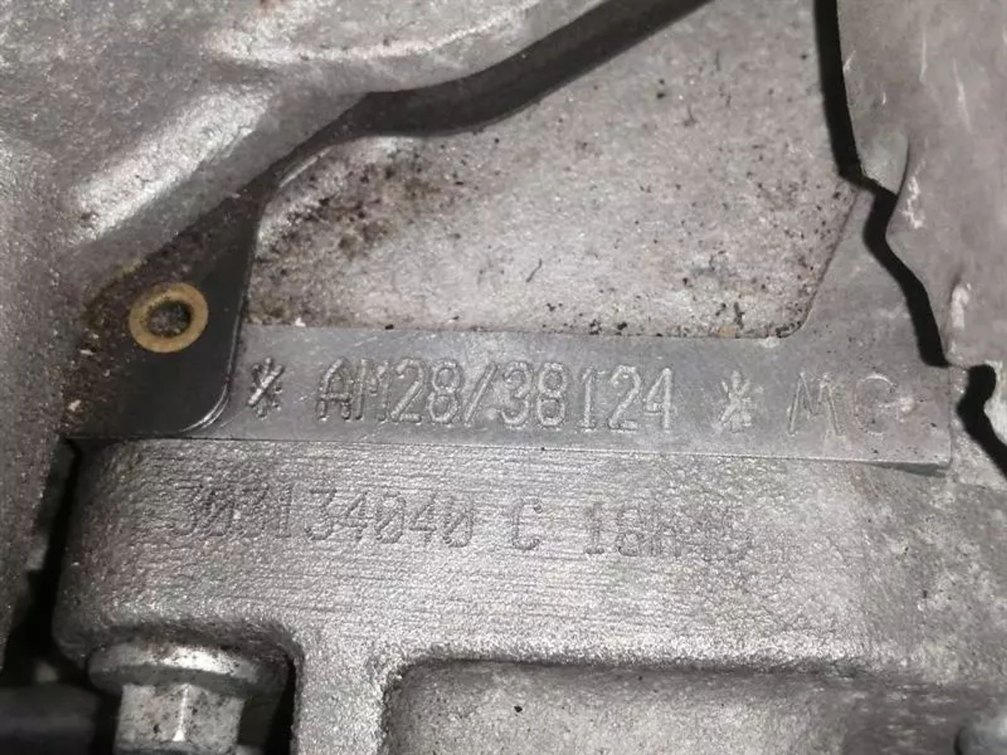 https://ycs.partsauto.market/partsauto-images/thmbs/h353NjtZg3VDP19b5HMt7LlpbQ93/4641ddd00123935b1945f8683369ec09/d571afb5d5cb45de70ed2744eba5b89d.jpg