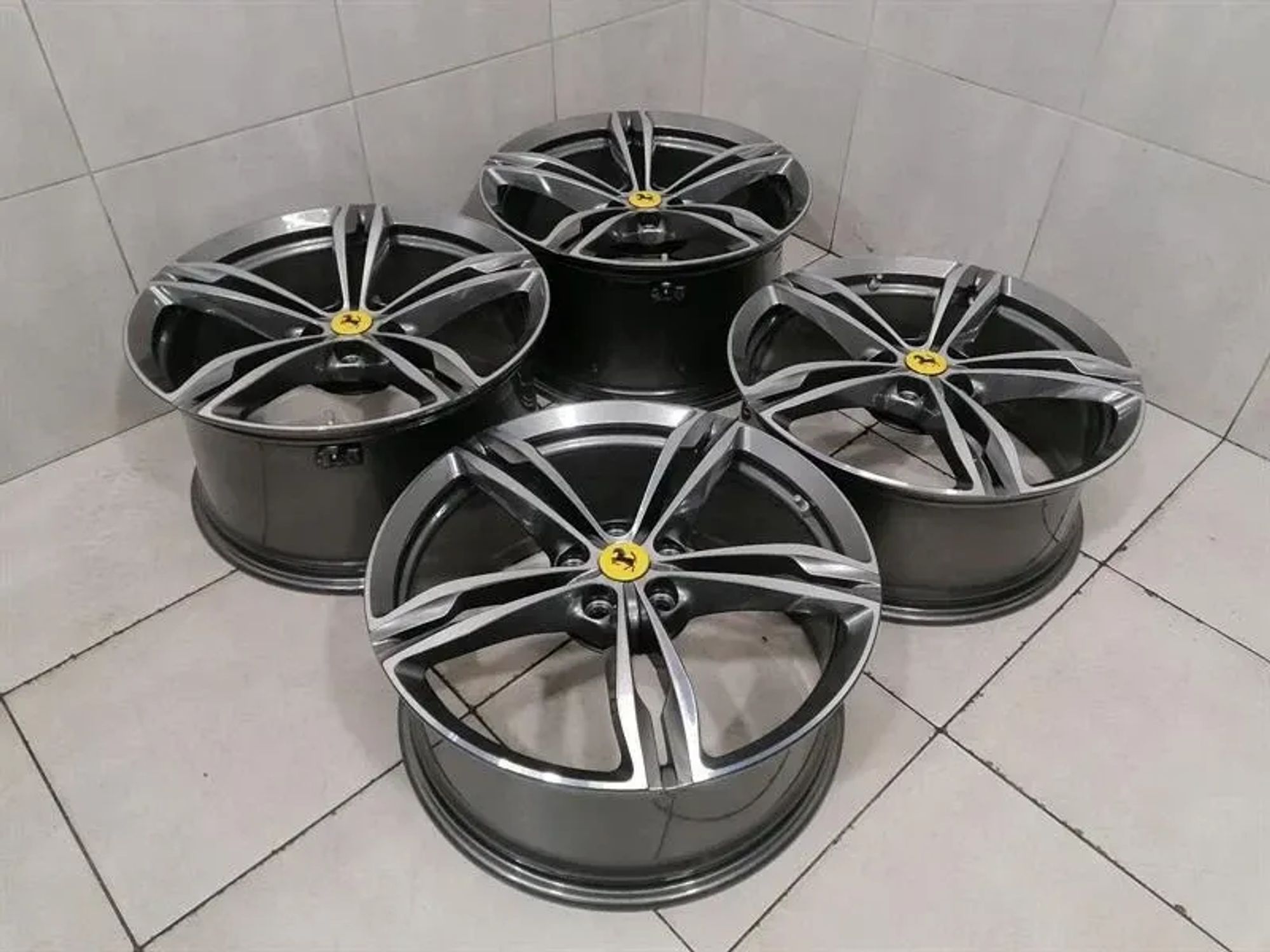 Комплект колес Ferrari GTC4 Lusso F151M, 595000 рублей, Москва