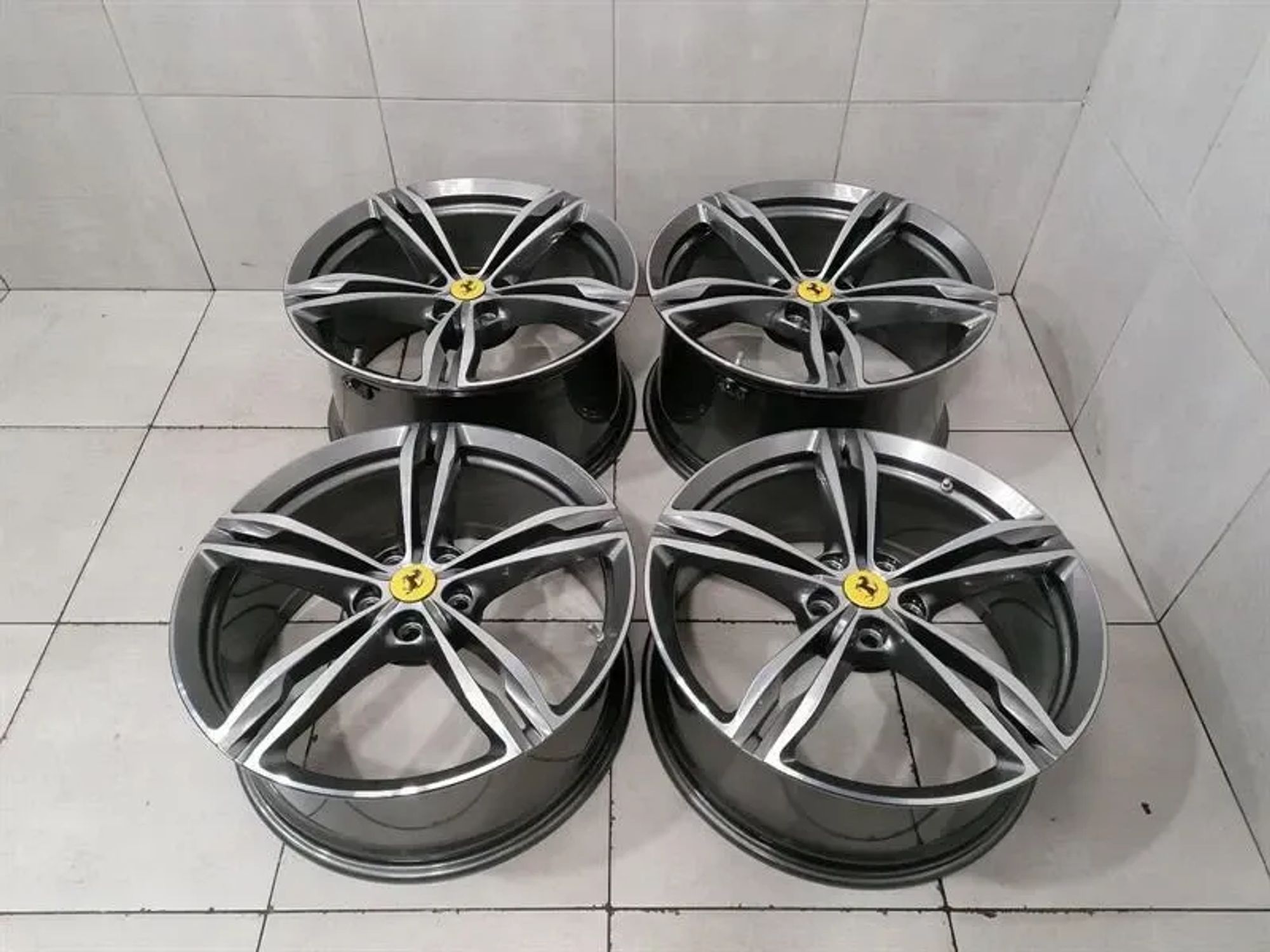 Комплект колес Ferrari GTC4 Lusso F151M, 595000 рублей, Москва