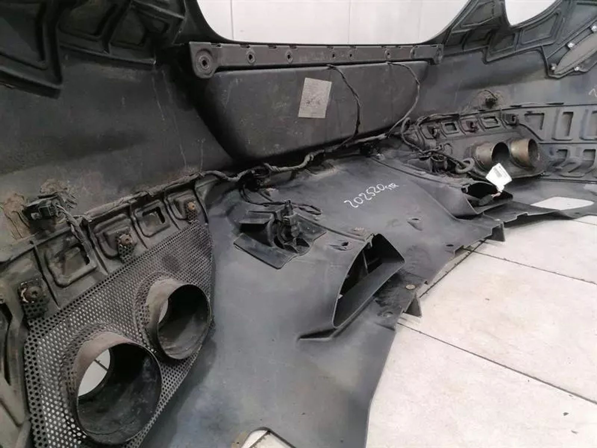 https://ycs.partsauto.market/partsauto-images/thmbs/h353NjtZg3VDP19b5HMt7LlpbQ93/4893d4125981d8505ad25cff6db6aa02/4f15e46c025ccd80653a6d81f5792c89.jpg