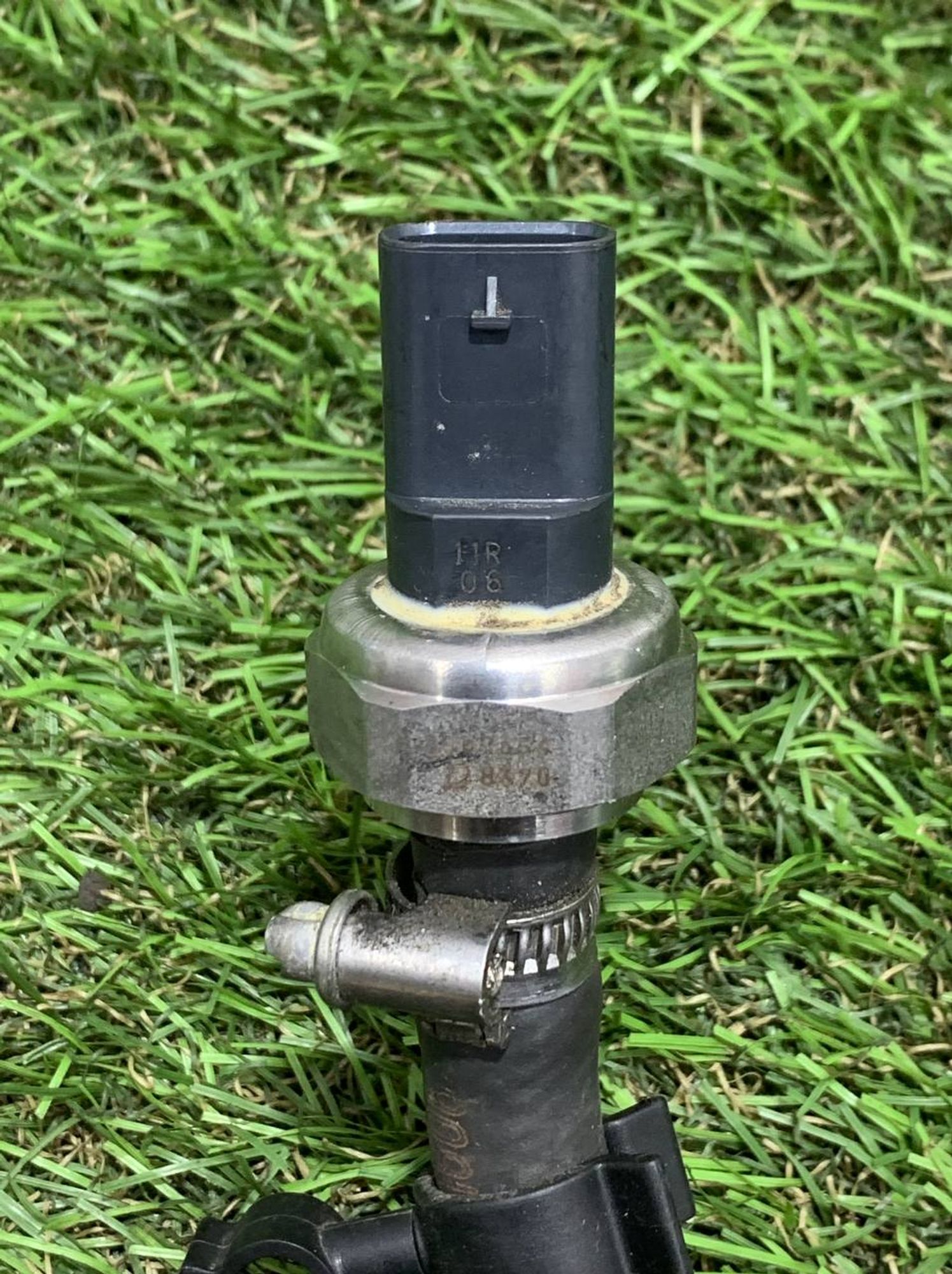 https://ycs.partsauto.market/partsauto-images/thmbs/h353NjtZg3VDP19b5HMt7LlpbQ93/48c8052bb3d2ad8be74700c2d47840ec/8c2d44fca758ddb124a3c680dab9ffde.jpg