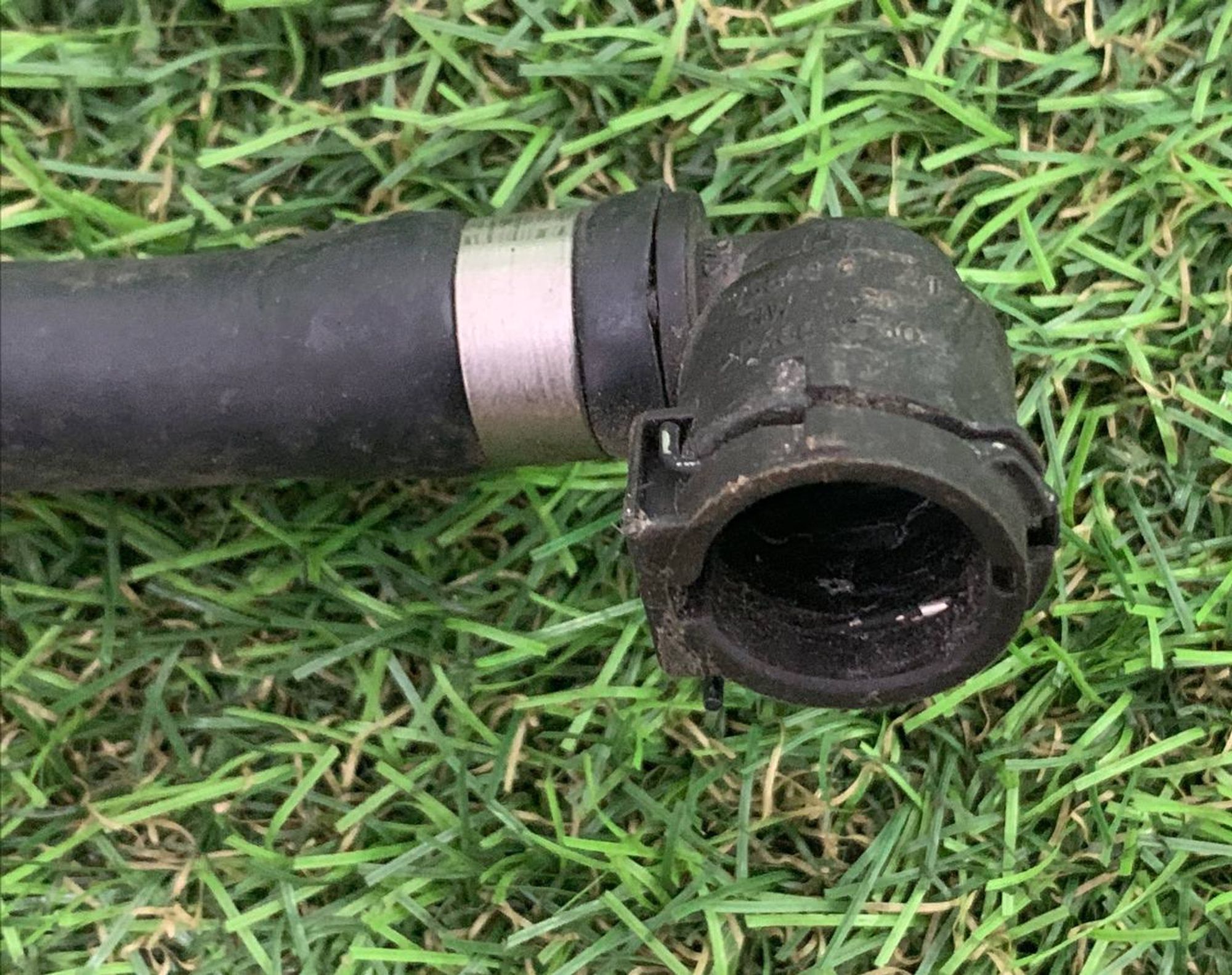https://ycs.partsauto.market/partsauto-images/thmbs/h353NjtZg3VDP19b5HMt7LlpbQ93/4b6621212fb3bbf59e2b1c13a9d16d6b/f9be889733600665701ed4090cbeadfb.jpg