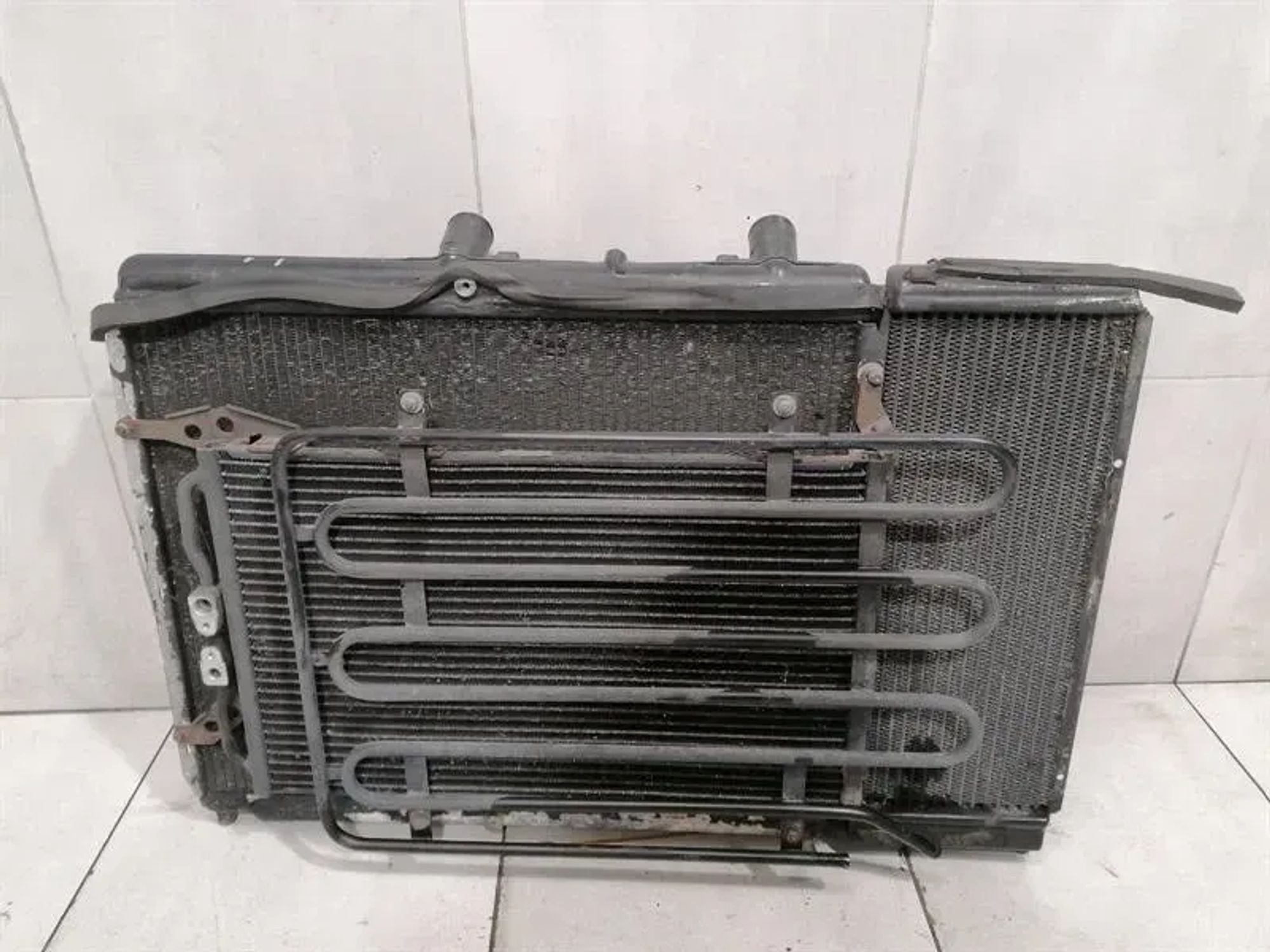 Комплект радиаторов Ferrari 612 Scaglietti F137 194142, 490000 рублей, Москва