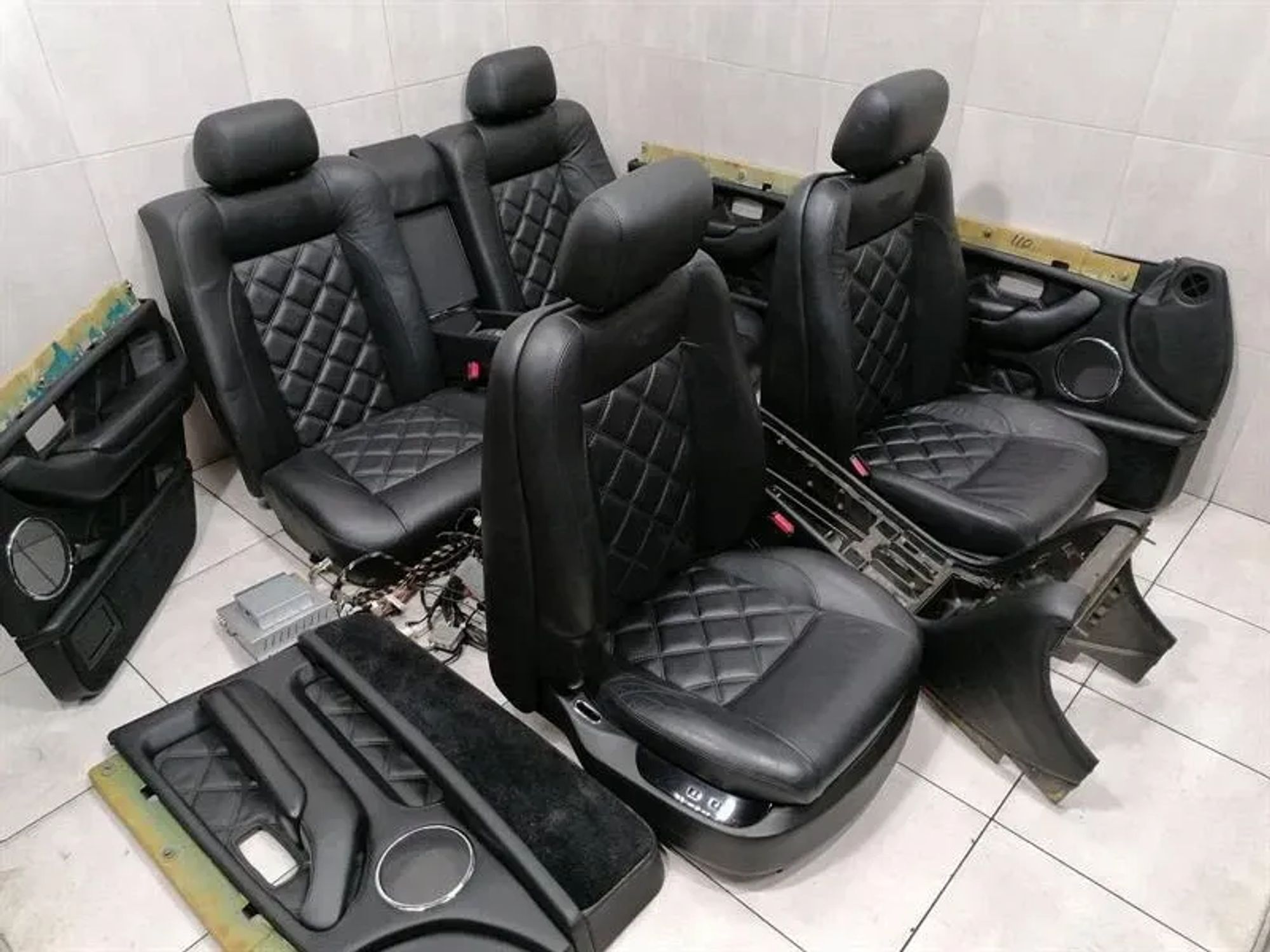 Комплект сидений BENTLEY ARNAGE T Mulliner ARNAGE, 710000 рублей, Москва