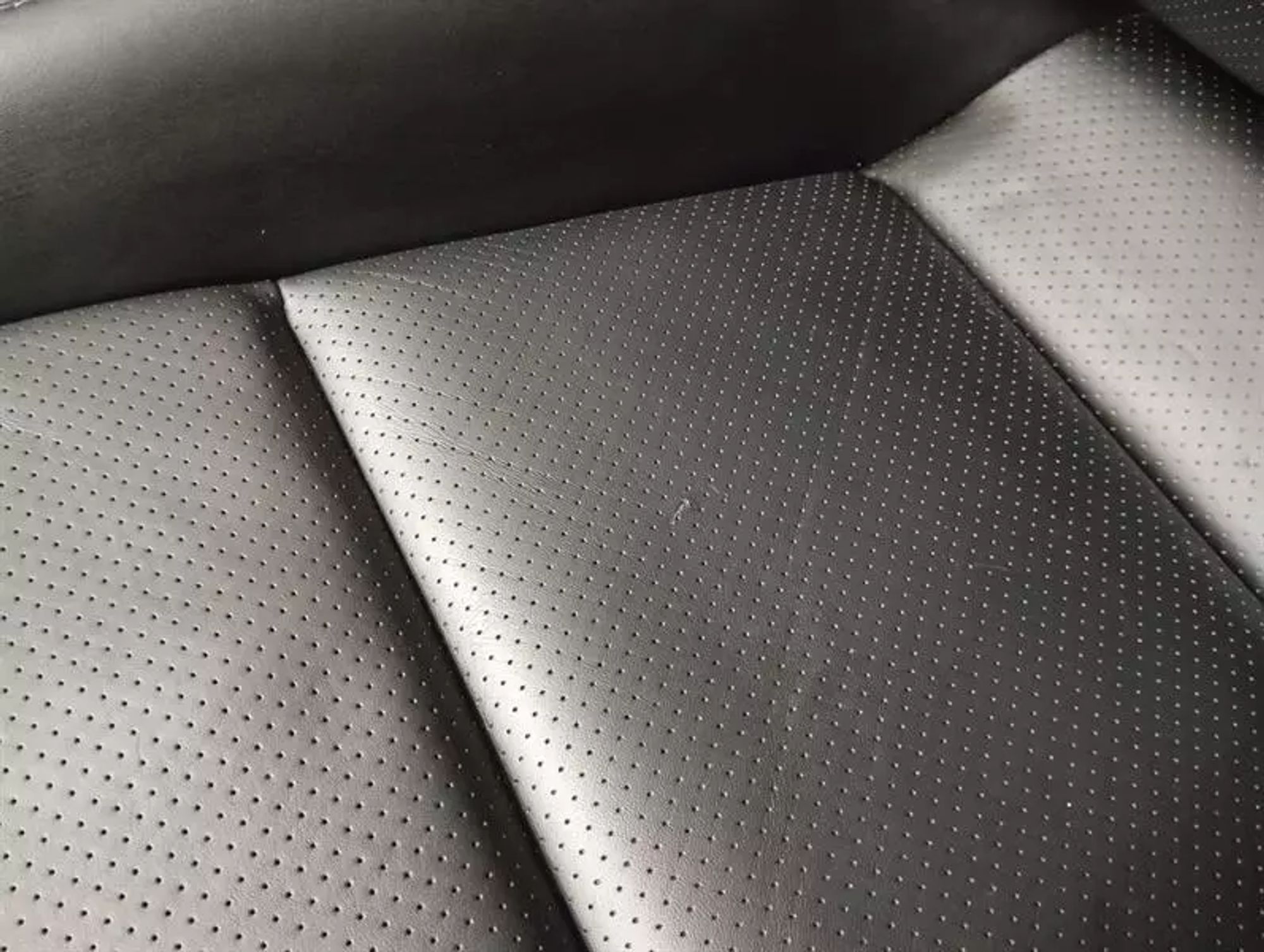 https://ycs.partsauto.market/partsauto-images/thmbs/h353NjtZg3VDP19b5HMt7LlpbQ93/50a6b1484c3b858d0b4255259e798a19/4e135651260bd376993289fad857570d.jpg
