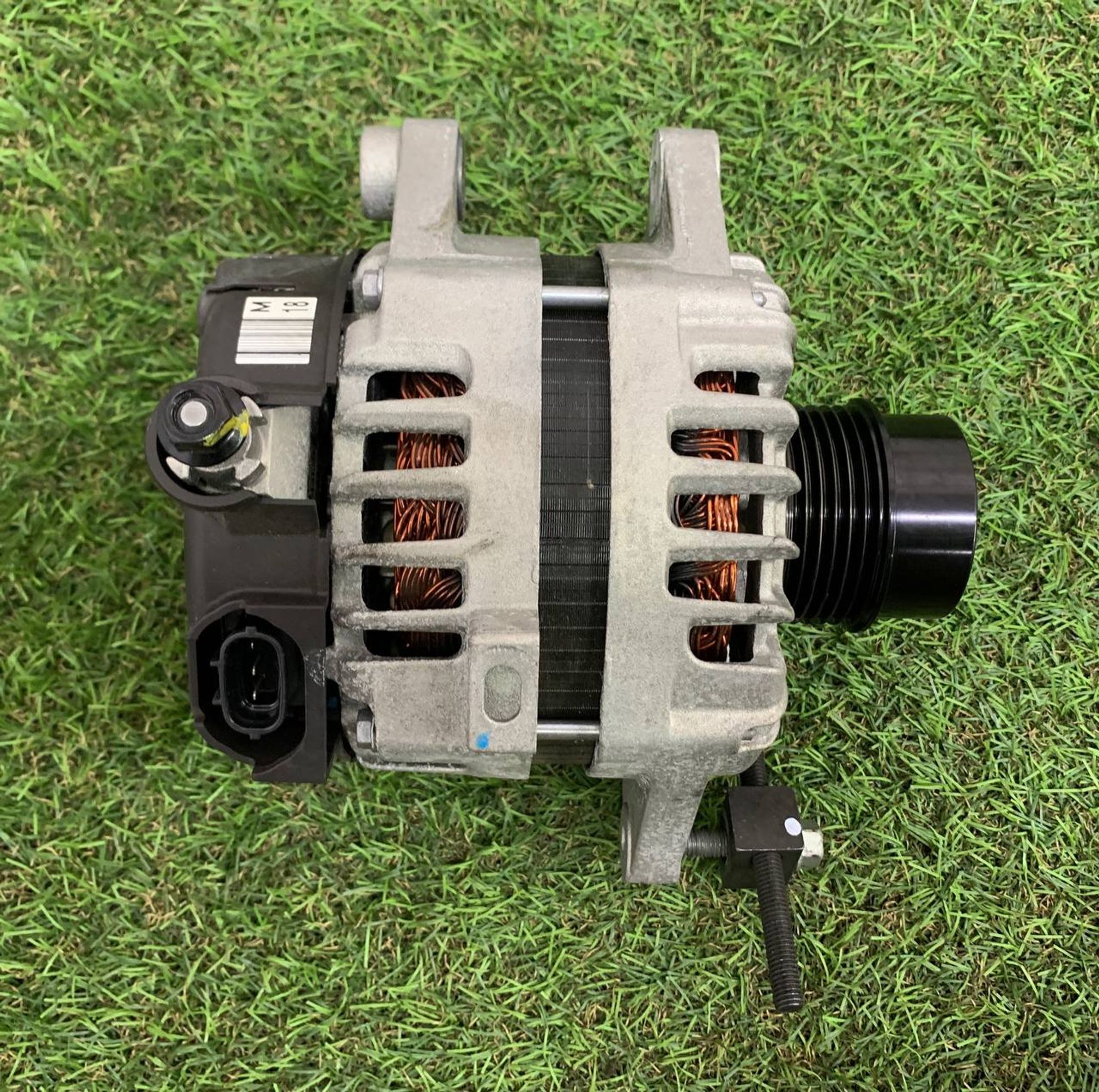 https://ycs.partsauto.market/partsauto-images/thmbs/h353NjtZg3VDP19b5HMt7LlpbQ93/526255b49c39674c8c1a7165aeaf1533/05f5ab0e722adcf59b30f85ffdd375c5.jpg