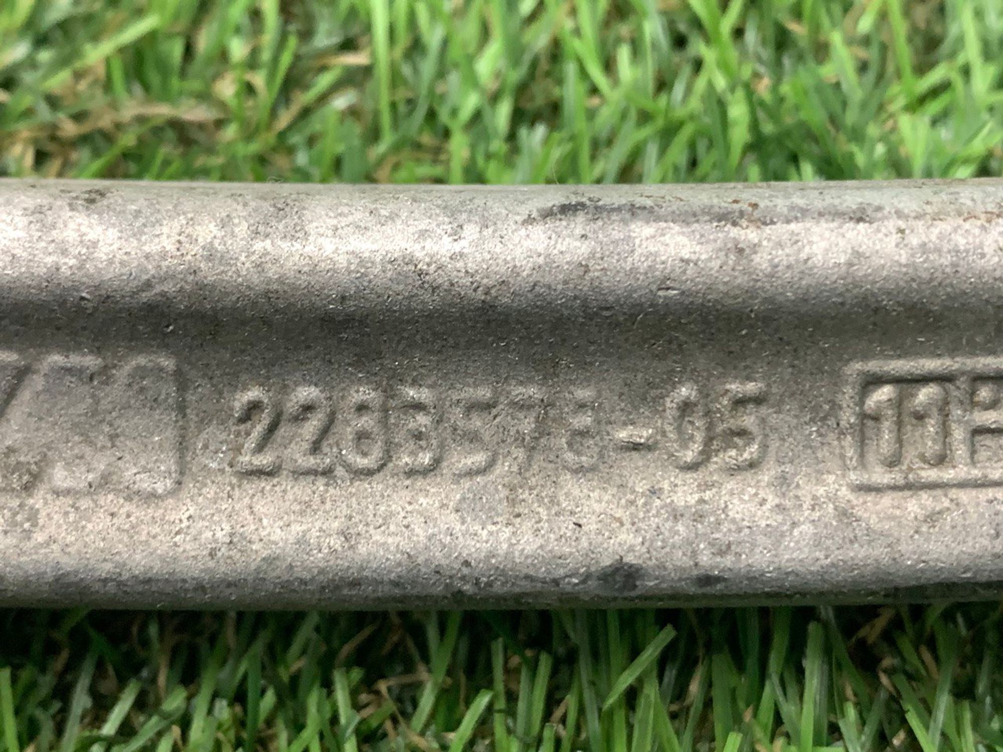 https://ycs.partsauto.market/partsauto-images/thmbs/h353NjtZg3VDP19b5HMt7LlpbQ93/5842bce6614259f38621007fa0c28468/0fd384627937a5d1a1d0975a1ae86126.jpg