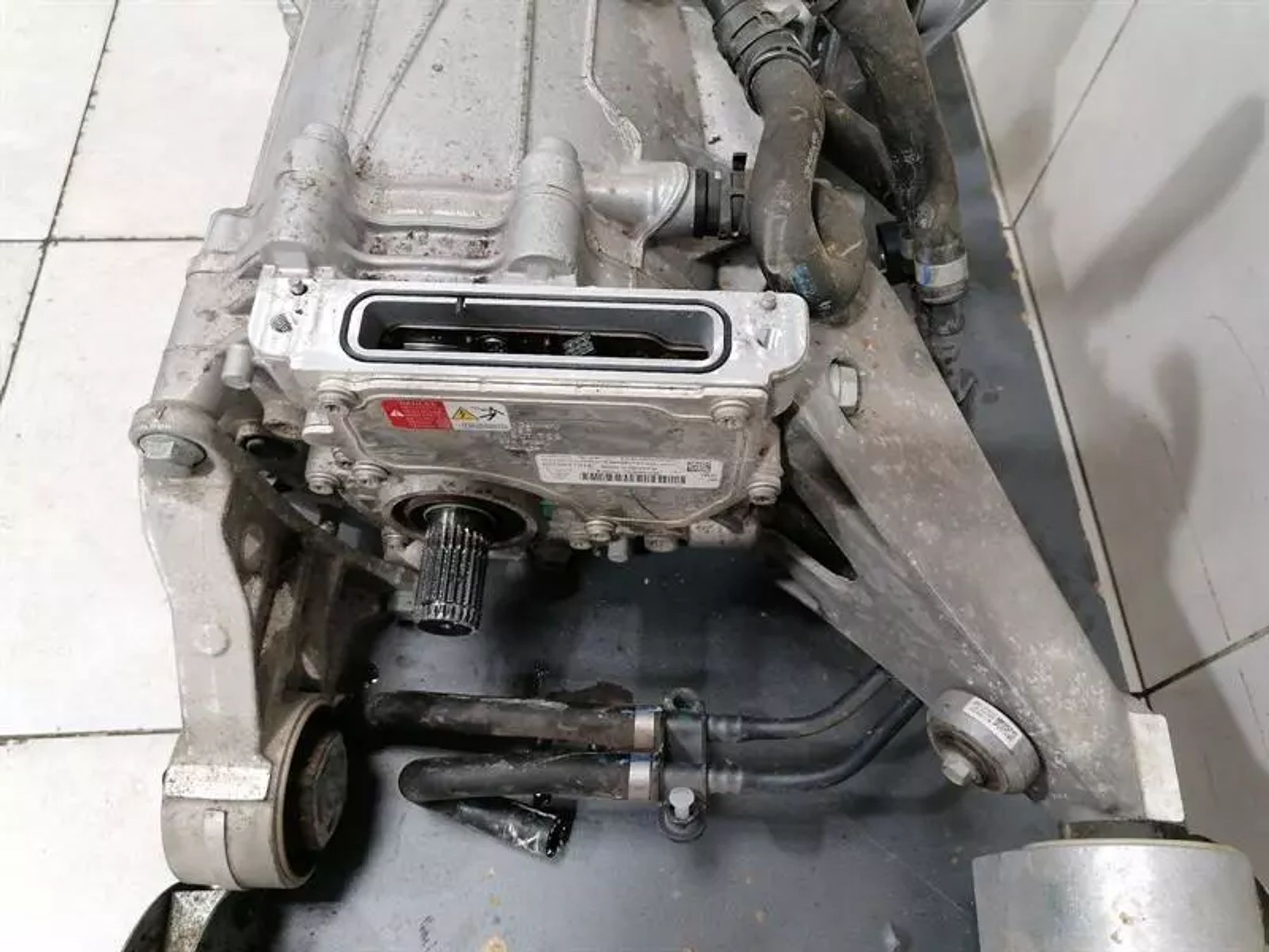 Двигатель ПРИВОДА ПЕРЕДНЕЙ ОСИ EBG Porsche Taycan 9J, 985000 рублей, Москва