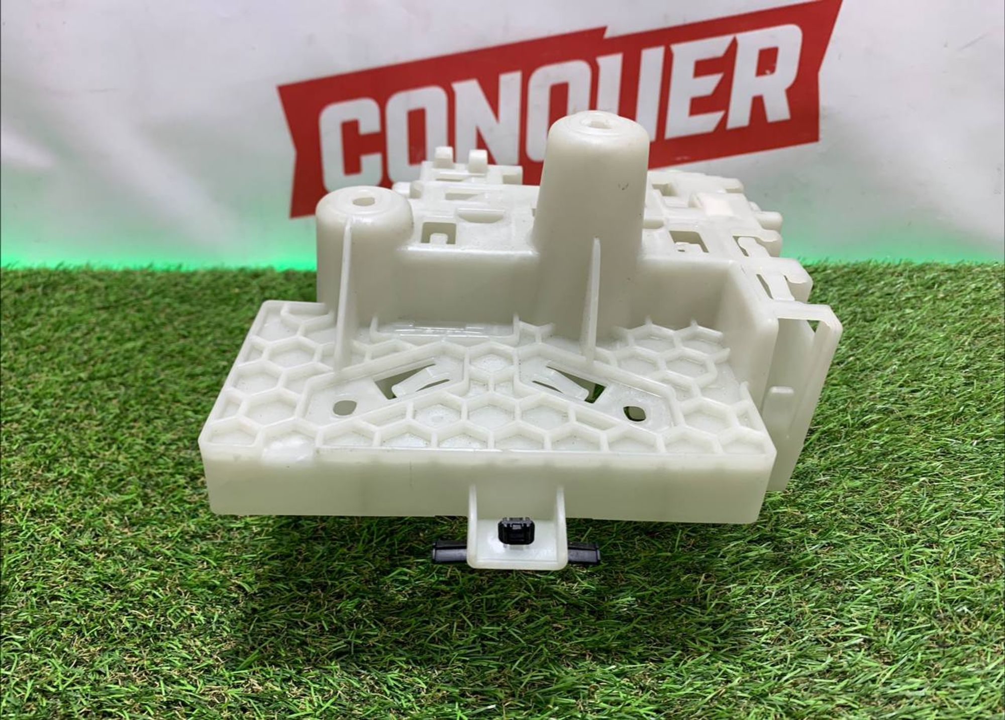 https://ycs.partsauto.market/partsauto-images/thmbs/h353NjtZg3VDP19b5HMt7LlpbQ93/59d01957daaa16a2ed569a321d76a045/226b01cf6d2fcc1e58cacef18a3e5874.jpg
