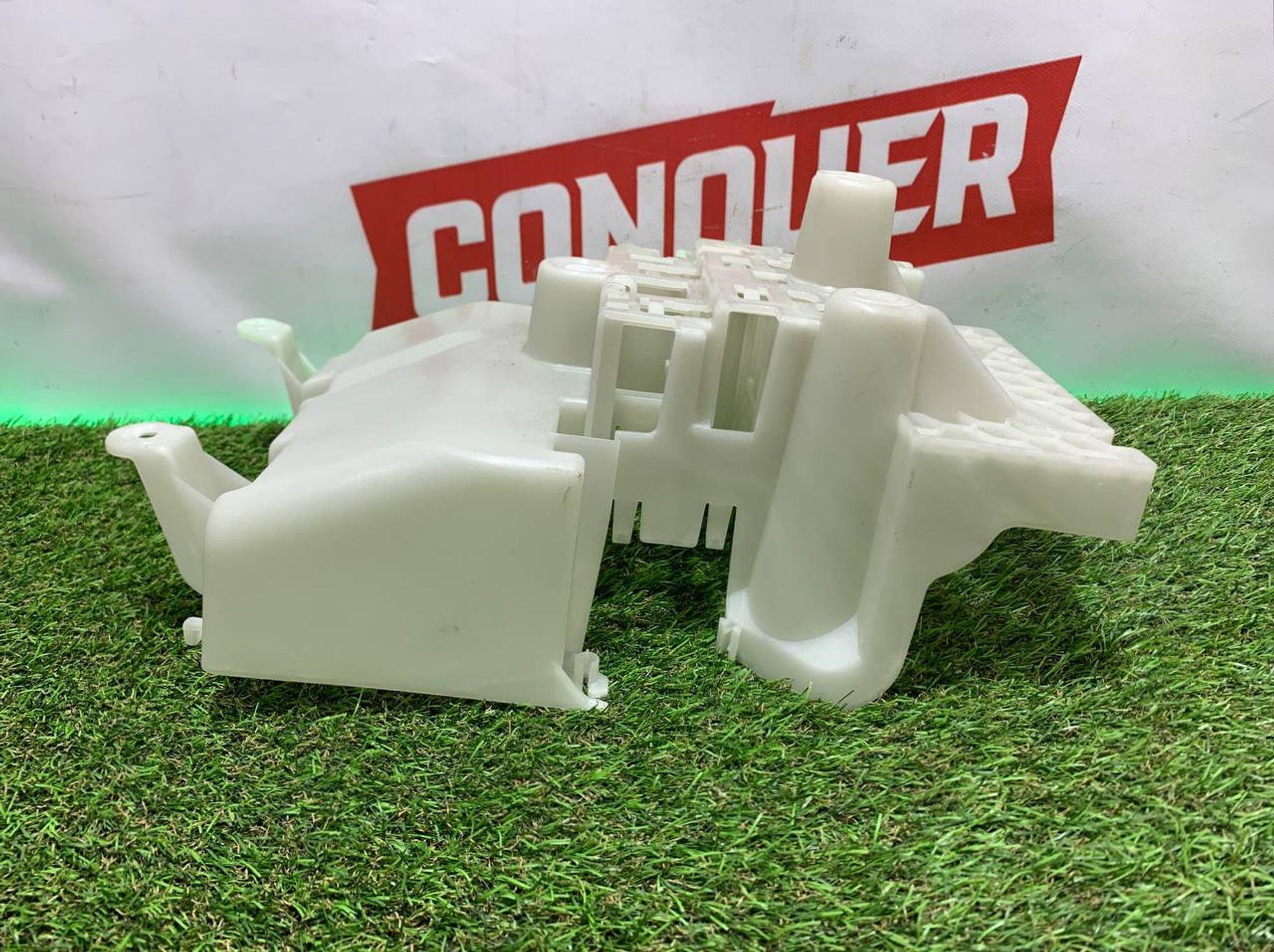 https://ycs.partsauto.market/partsauto-images/thmbs/h353NjtZg3VDP19b5HMt7LlpbQ93/59d01957daaa16a2ed569a321d76a045/695c200a438baeacf93a87869c4090a4.jpg