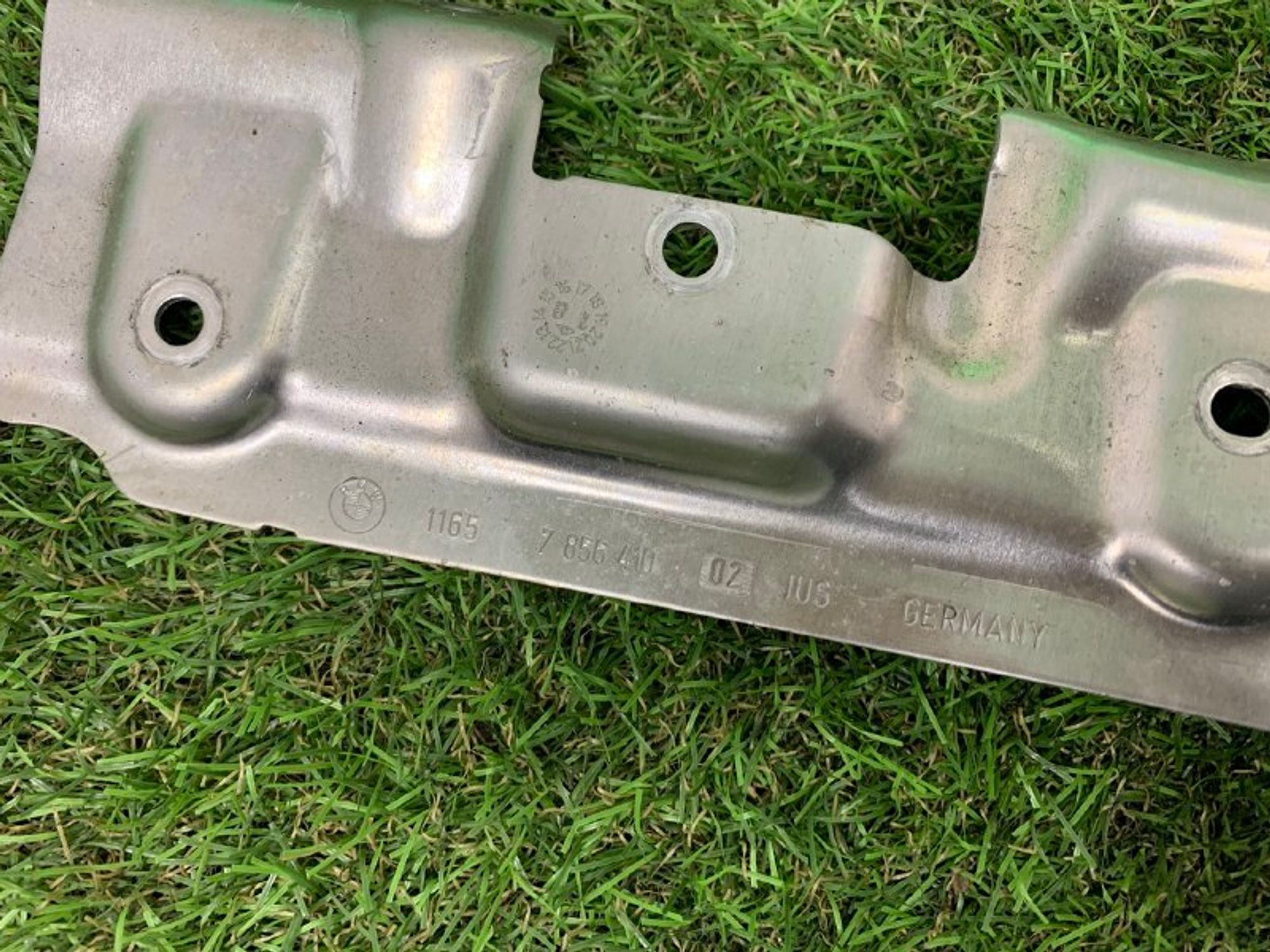 Теплоизоляционный экран Правый BMW F90 F91 F92 S63, 2000 рублей, Москва