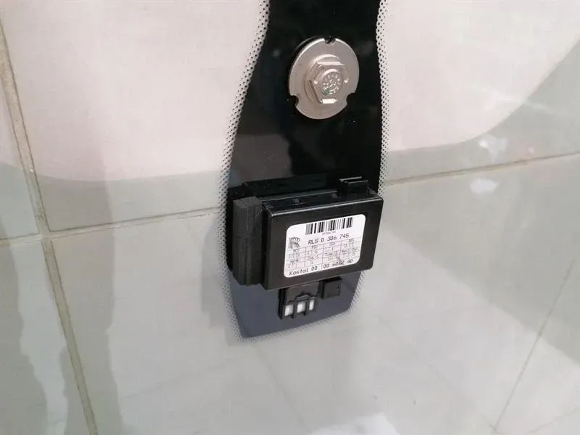 ЛОБОВОЕ СТЕКЛО ROLLS ROYCE PHANTOM MK7 VII 7, 640000 рублей, Москва