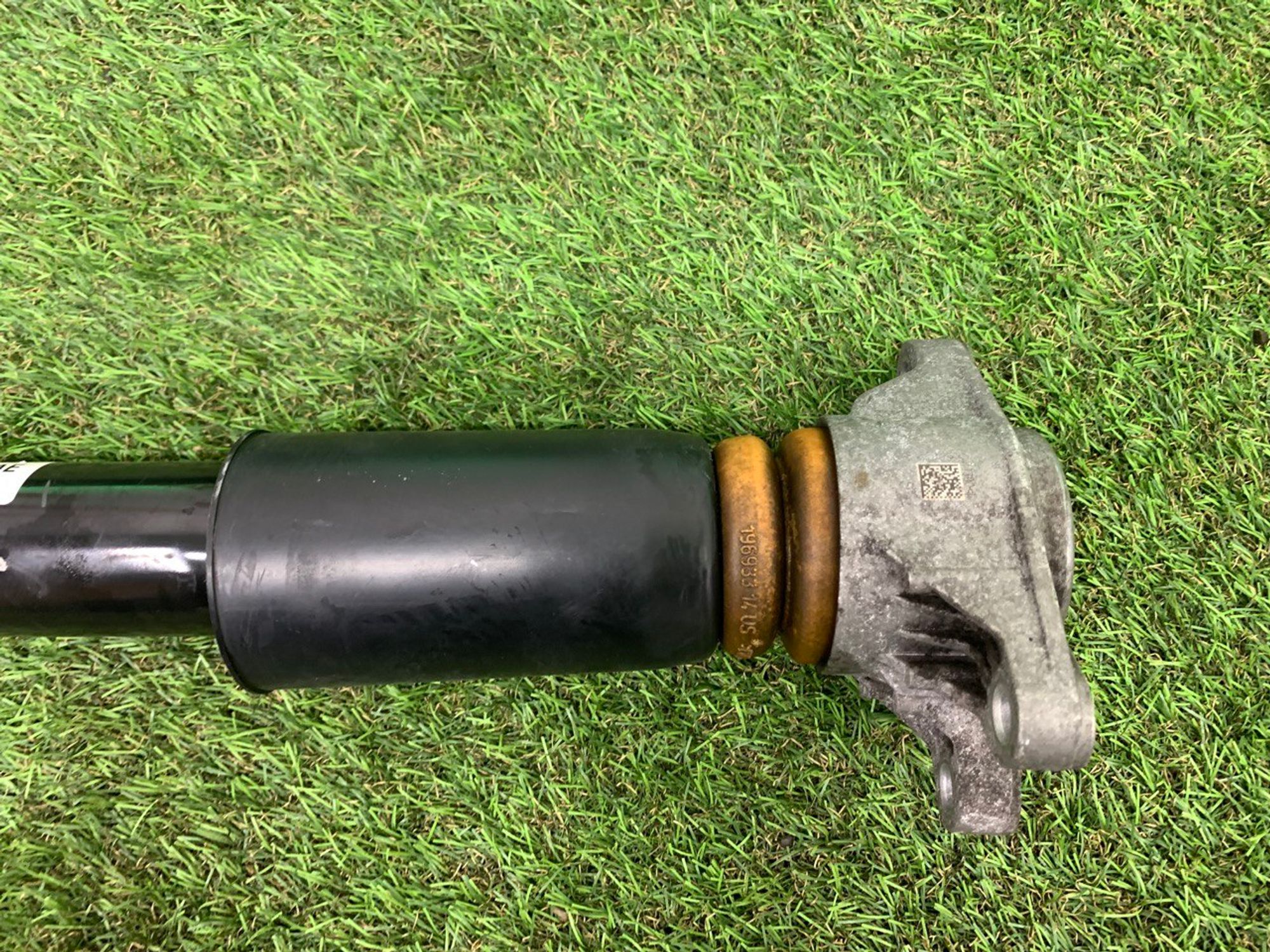 https://ycs.partsauto.market/partsauto-images/thmbs/h353NjtZg3VDP19b5HMt7LlpbQ93/6389206ade043b1b009897b509b6ff51/28d4aa31a72a6b1f7e3c36c7d90d2524.jpg