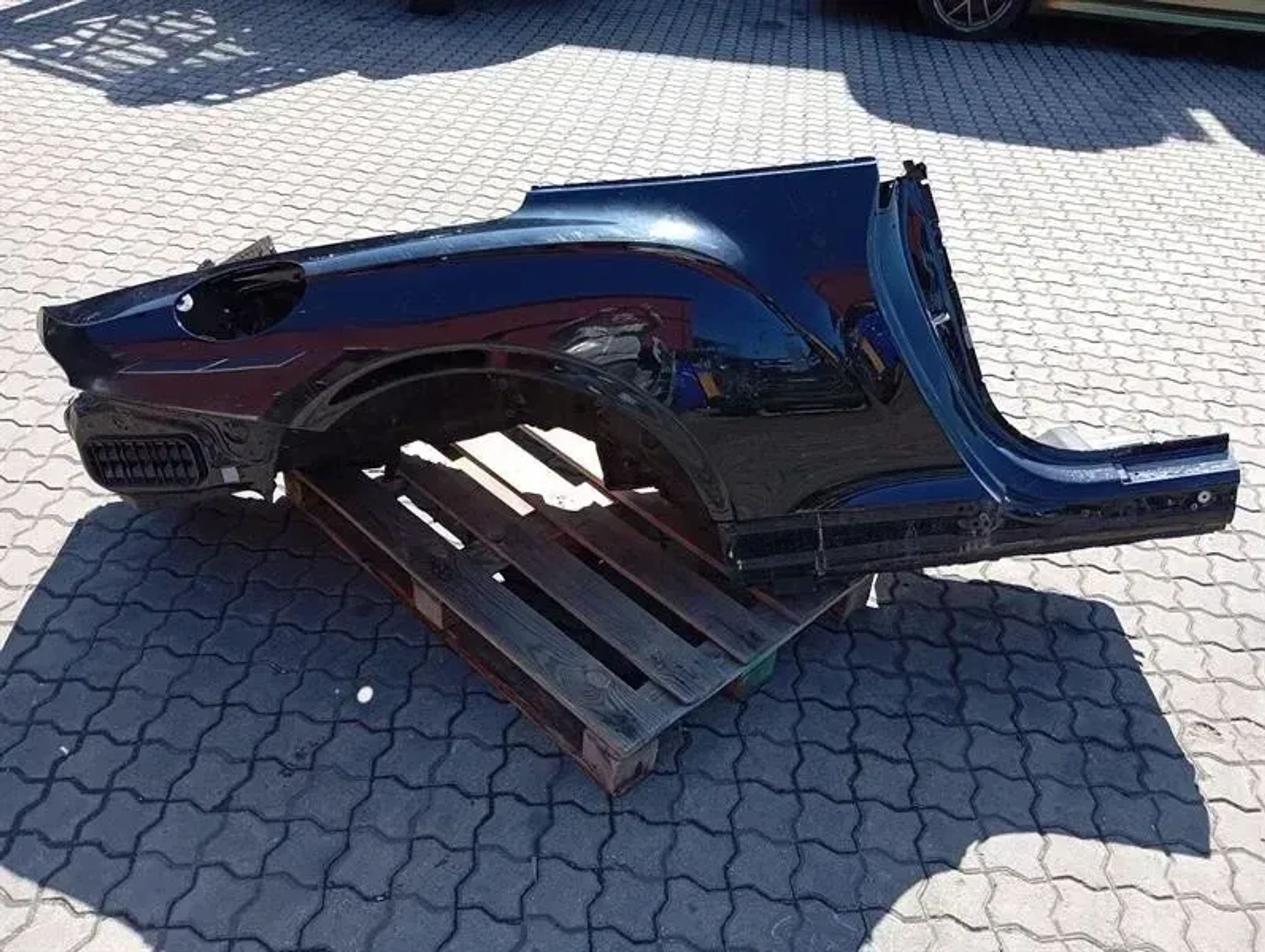 Задняя панель Bentley Continental GTC 18-24 3S 3SD 3SD898621J НА ЗАДНЕМ ШАССИ С ОТКИДНЫМ ВЕРХОМ, 760000 рублей, Москва