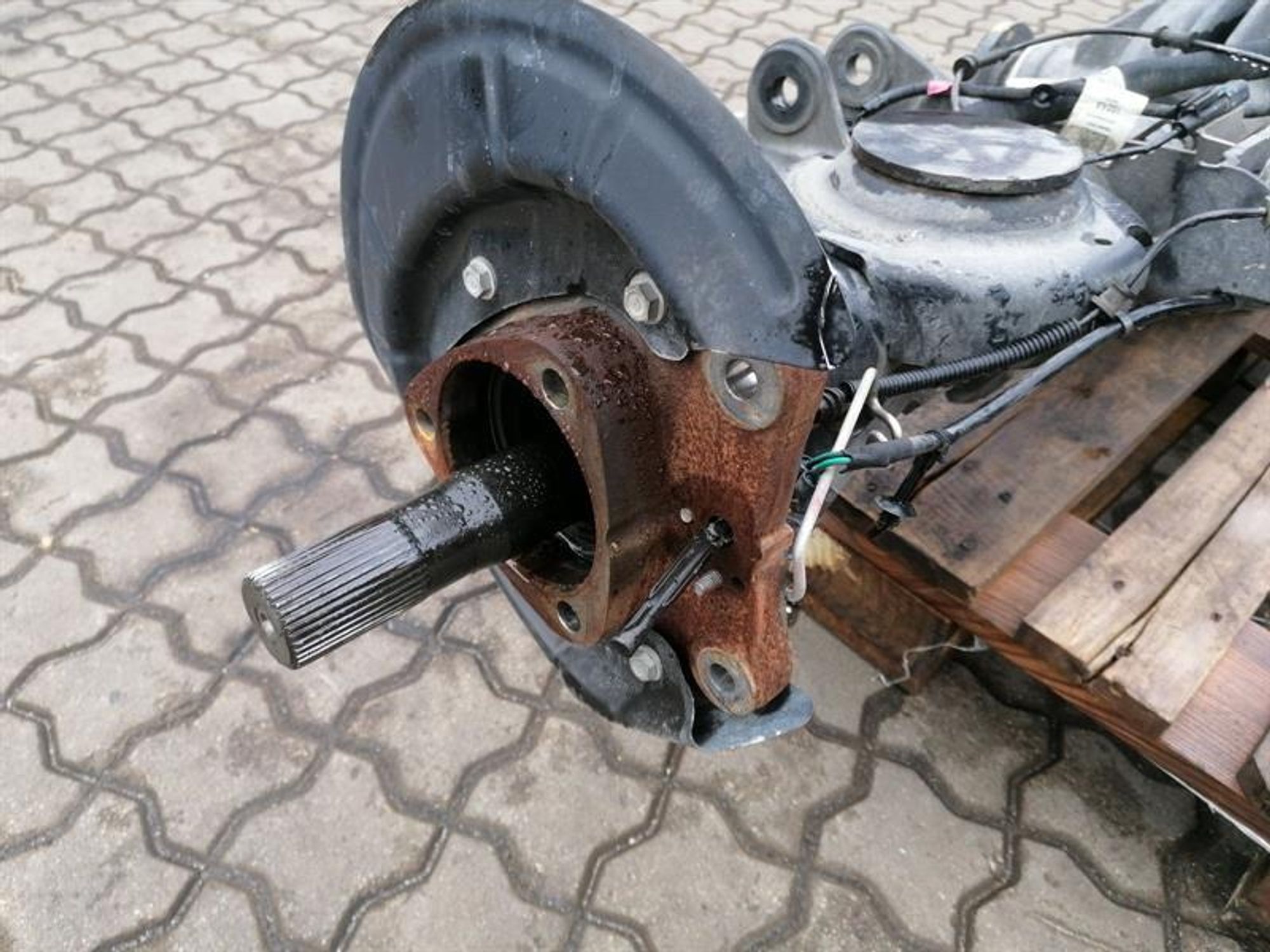 https://ycs.partsauto.market/partsauto-images/thmbs/h353NjtZg3VDP19b5HMt7LlpbQ93/6585f36c78a75d10ae1f7a1c1e10ea06/1f7c2e9ac0d8bbf6c1b22381f106e76a.jpg