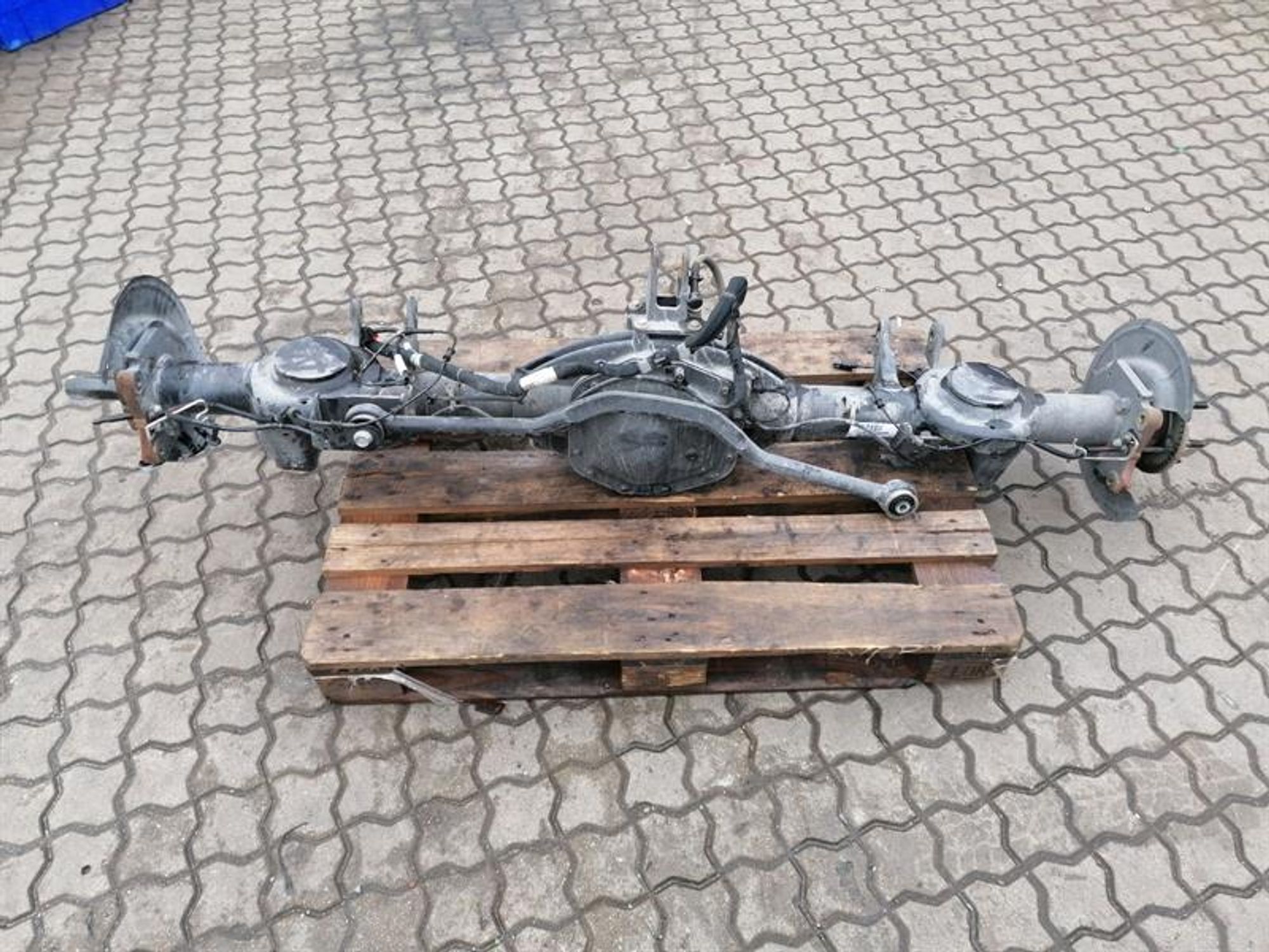 https://ycs.partsauto.market/partsauto-images/thmbs/h353NjtZg3VDP19b5HMt7LlpbQ93/6585f36c78a75d10ae1f7a1c1e10ea06/b007a795c279a21d1ebf2fb836db1134.jpg