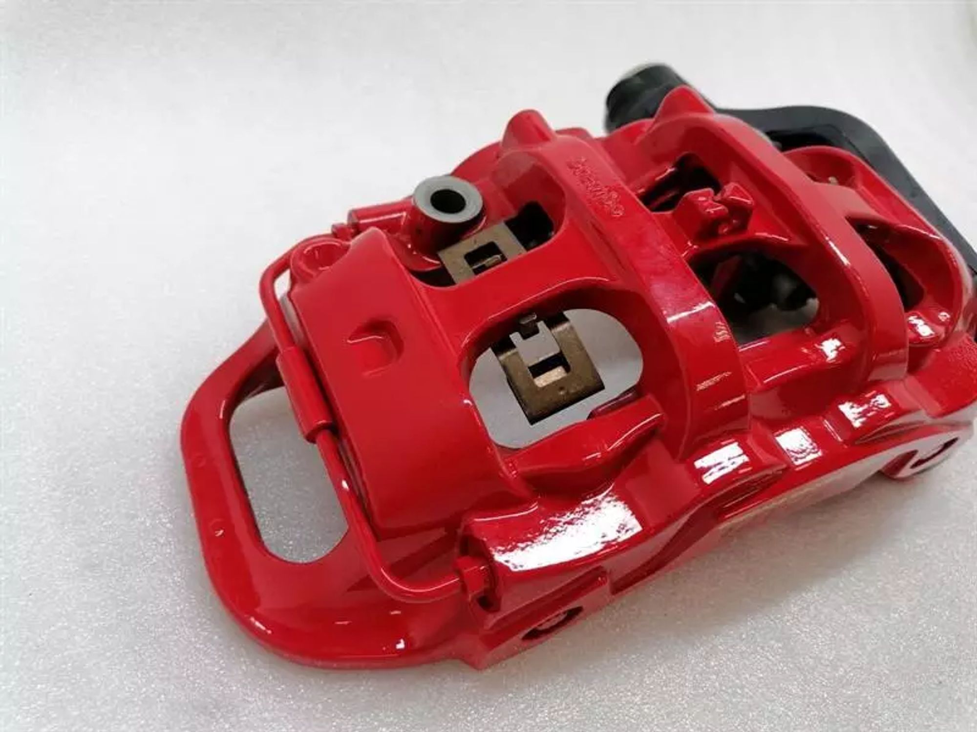 Суппорт задний левый Ferrari 812 Superfast 335705, 350000 рублей, Москва