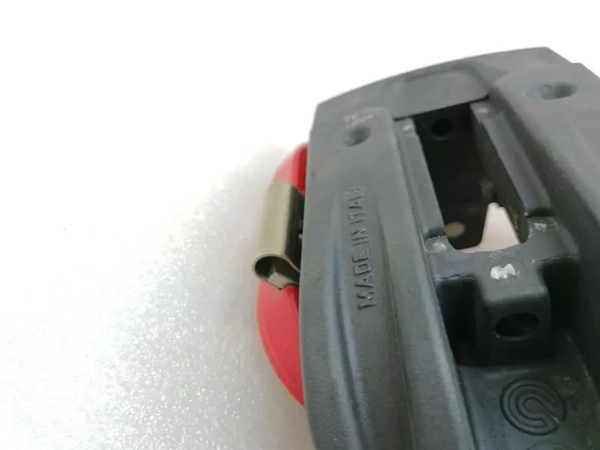 https://ycs.partsauto.market/partsauto-images/thmbs/h353NjtZg3VDP19b5HMt7LlpbQ93/6679783576a022e849a64b704a0da698/987063ccfc8faabfabdf0d0d34092246.jpg