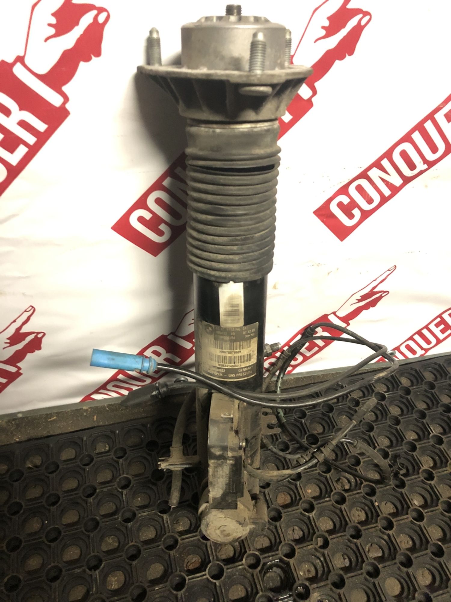 https://ycs.partsauto.market/partsauto-images/thmbs/h353NjtZg3VDP19b5HMt7LlpbQ93/67453afdc49d7ef9b0523b7b0e1b0241/fb7bf0893f21c2763da8e096439dc1cf.jpg