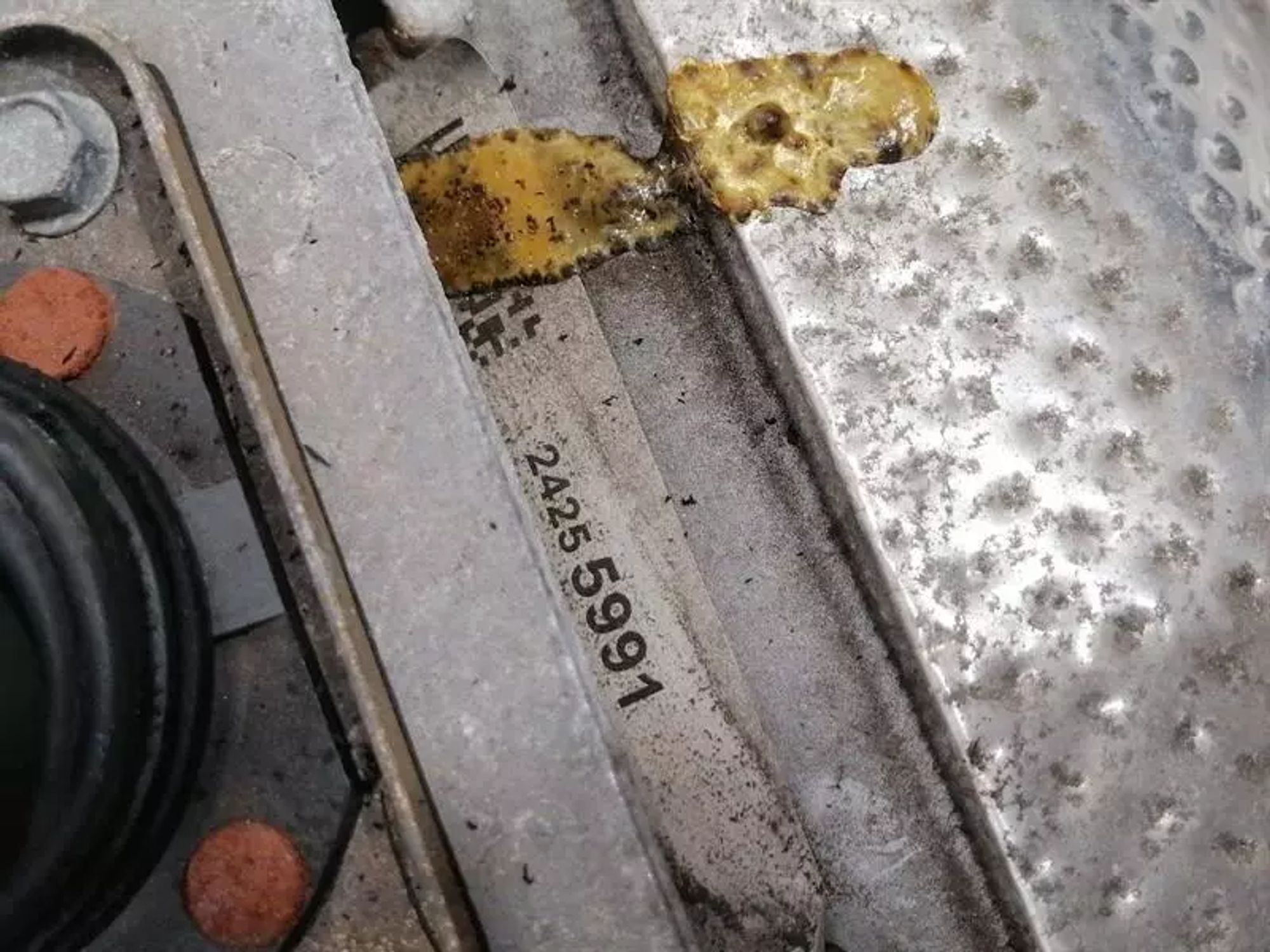 https://ycs.partsauto.market/partsauto-images/thmbs/h353NjtZg3VDP19b5HMt7LlpbQ93/6754415e598adb2e879f4ed9fce54e7b/029d4d47214736777808b4ebfbc538f2.jpg