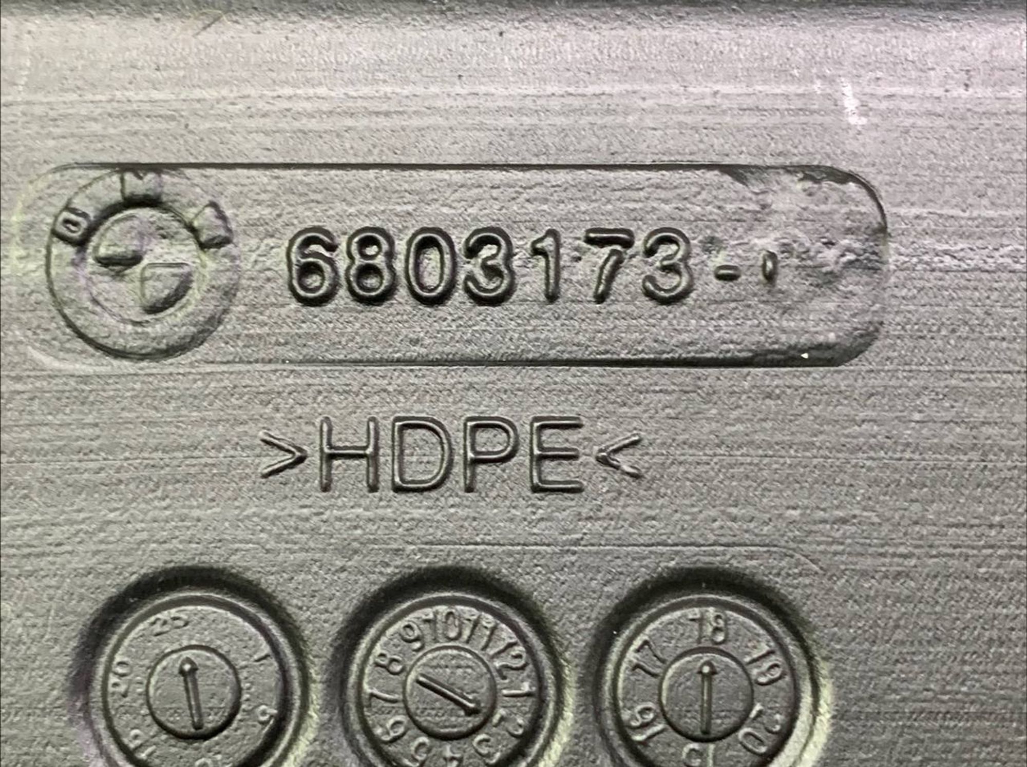 https://ycs.partsauto.market/partsauto-images/thmbs/h353NjtZg3VDP19b5HMt7LlpbQ93/67c5b97ddc5c1bb9bf41ab3c68763607/6abf0c14fe927d38c6ba10baeab4625b.jpg