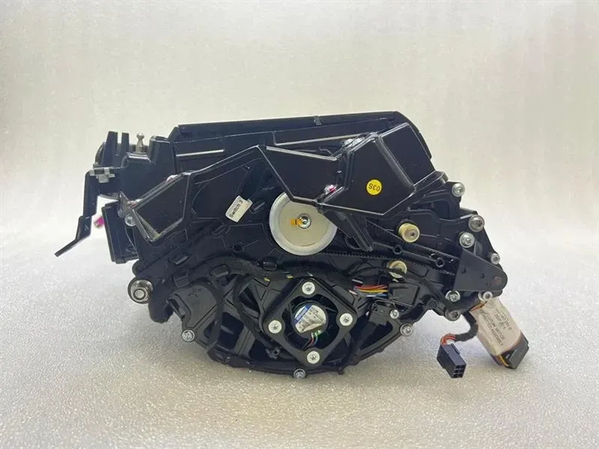 https://ycs.partsauto.market/partsauto-images/thmbs/h353NjtZg3VDP19b5HMt7LlpbQ93/6f422db768be2a2ea61ca16607725990/8fbcc009b27789fede326d8f098be184.jpg
