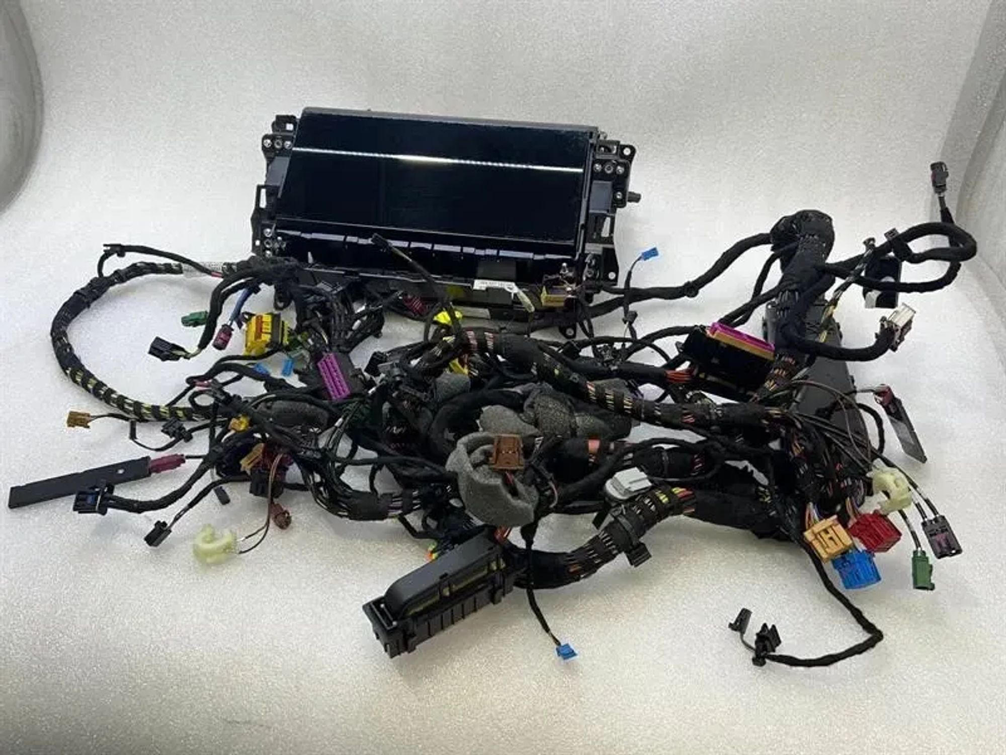 https://ycs.partsauto.market/partsauto-images/thmbs/h353NjtZg3VDP19b5HMt7LlpbQ93/6f422db768be2a2ea61ca16607725990/92be08f965eddf3c7caf8351a60e508e.jpg