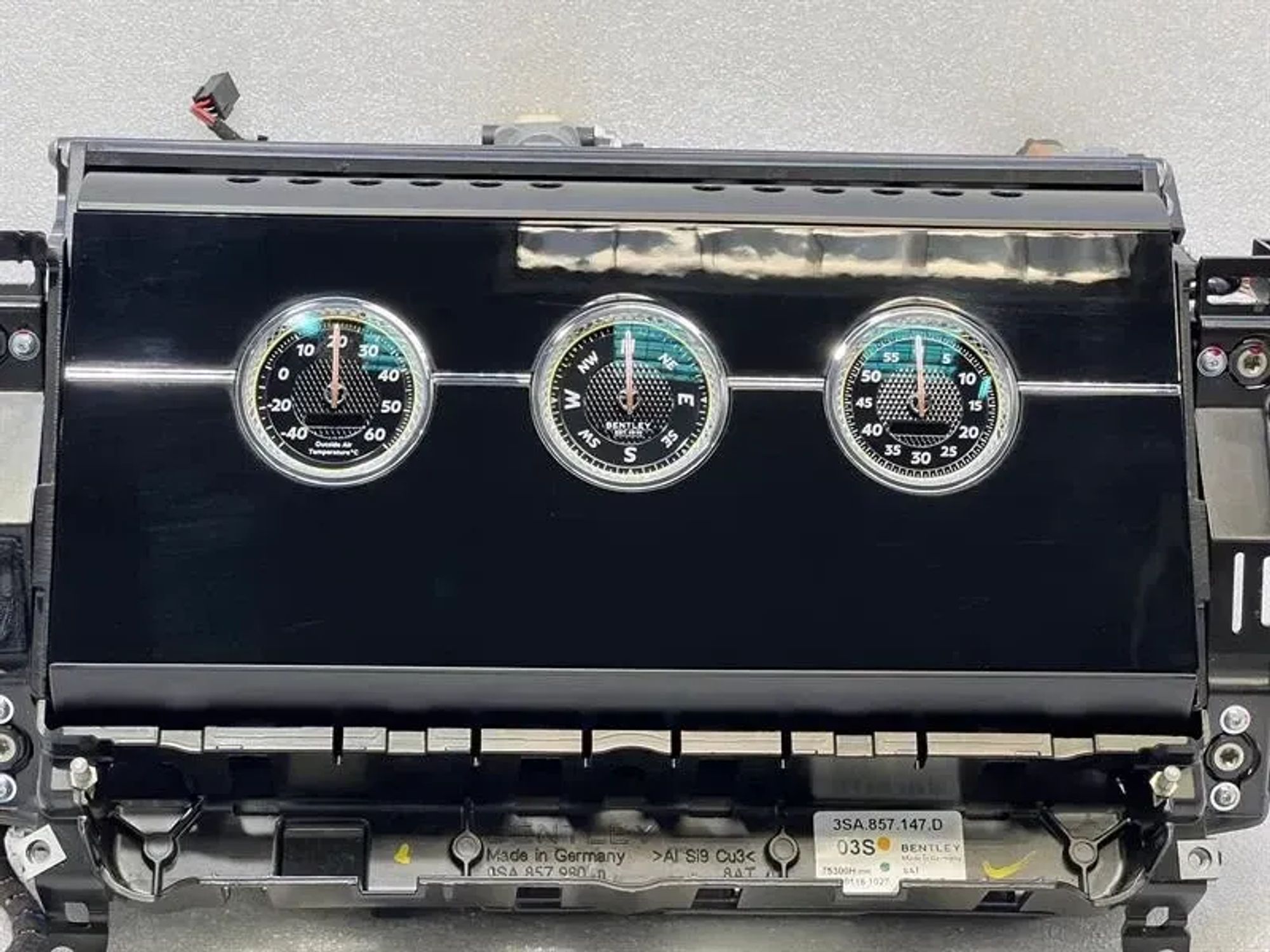 дисплей Bentley GT 3S, 435000 рублей, Москва