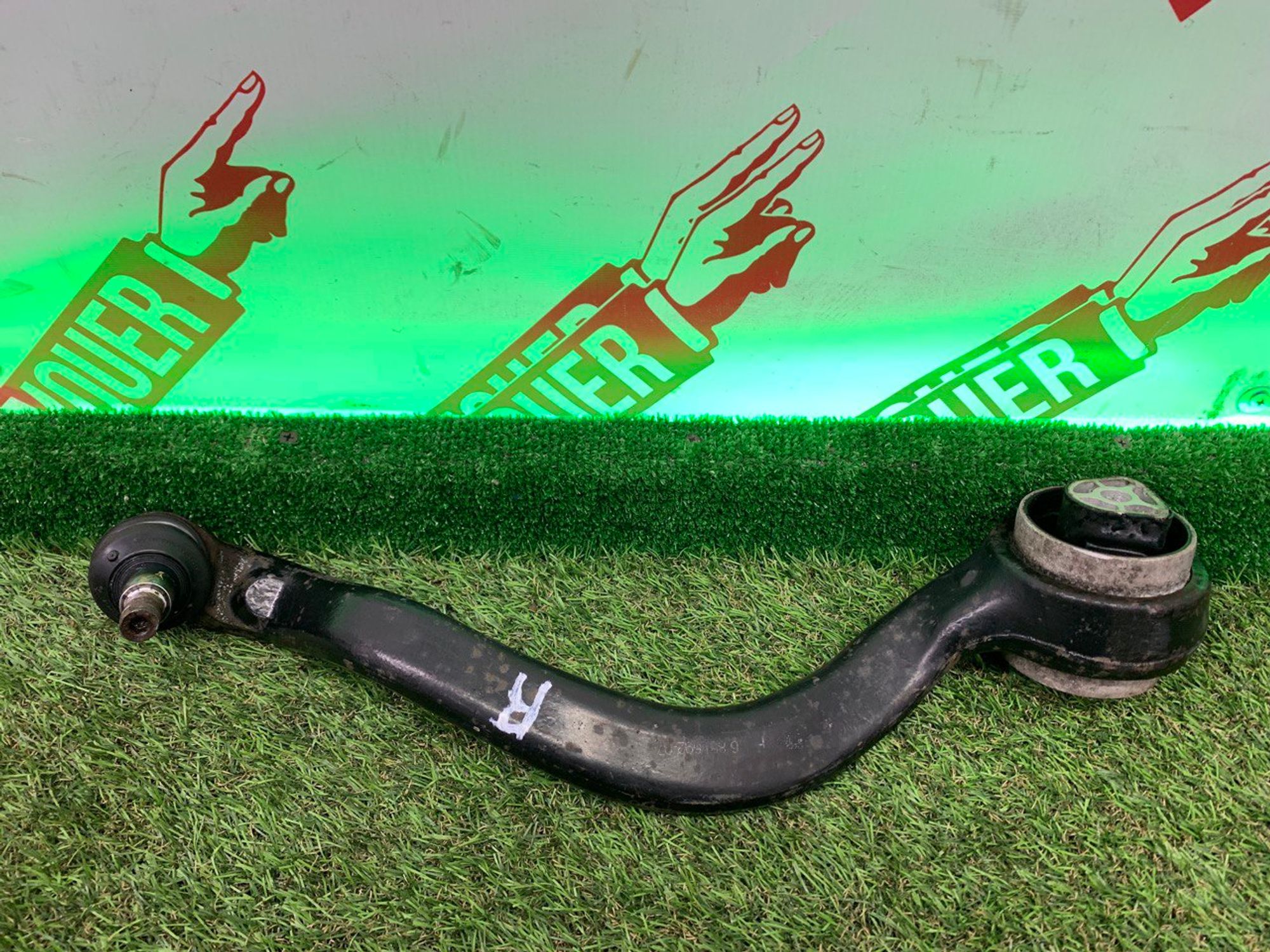 https://ycs.partsauto.market/partsauto-images/thmbs/h353NjtZg3VDP19b5HMt7LlpbQ93/7130836d99cabfaab4bf553471765d8a/c77332c1febf1bdae61d1ebc8d8098de.jpg