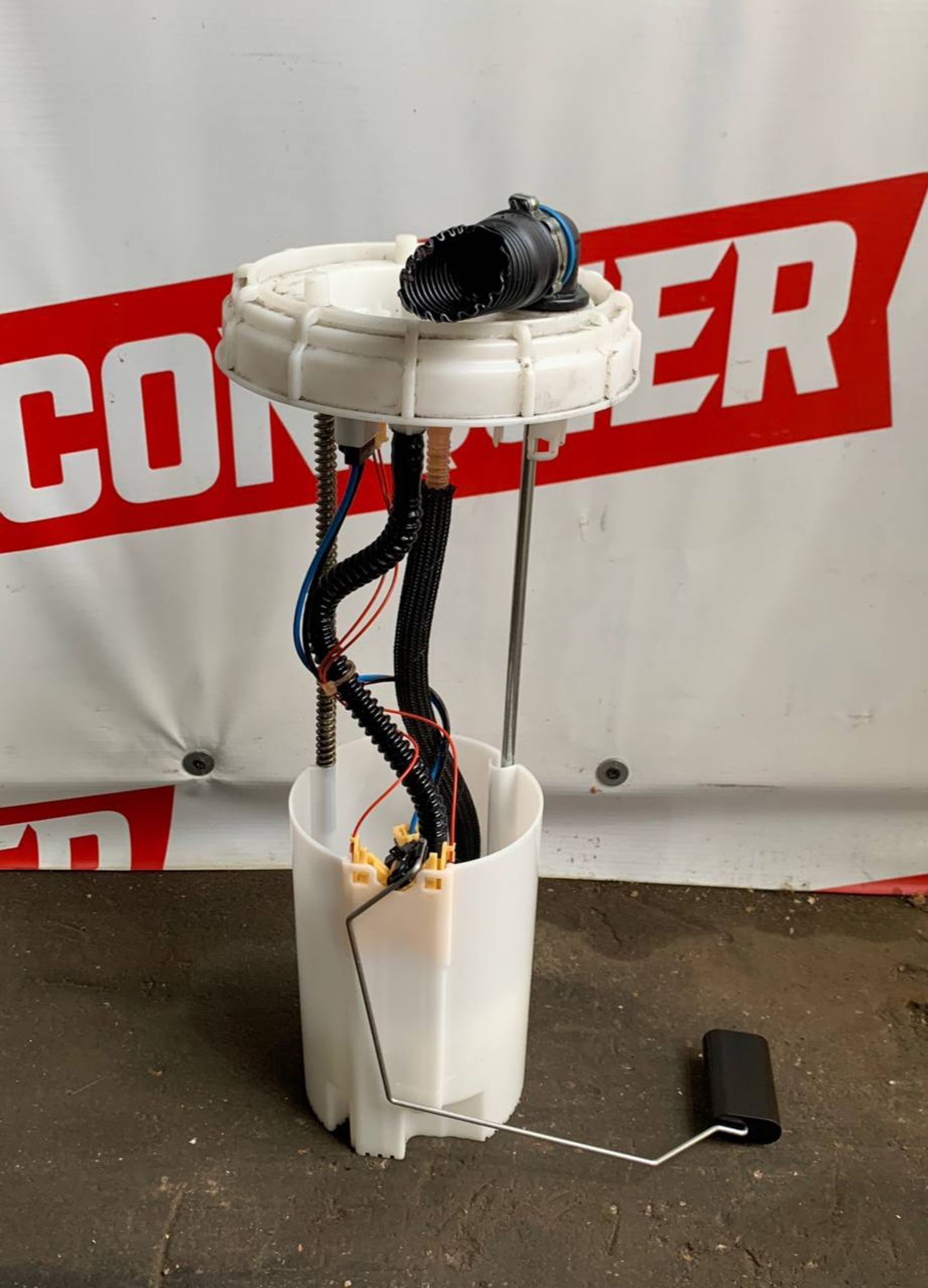 https://ycs.partsauto.market/partsauto-images/thmbs/h353NjtZg3VDP19b5HMt7LlpbQ93/722cd91f34eb192e36a358972339297f/e7bbe396c7fd5a530a892f3108c5c89d.jpg