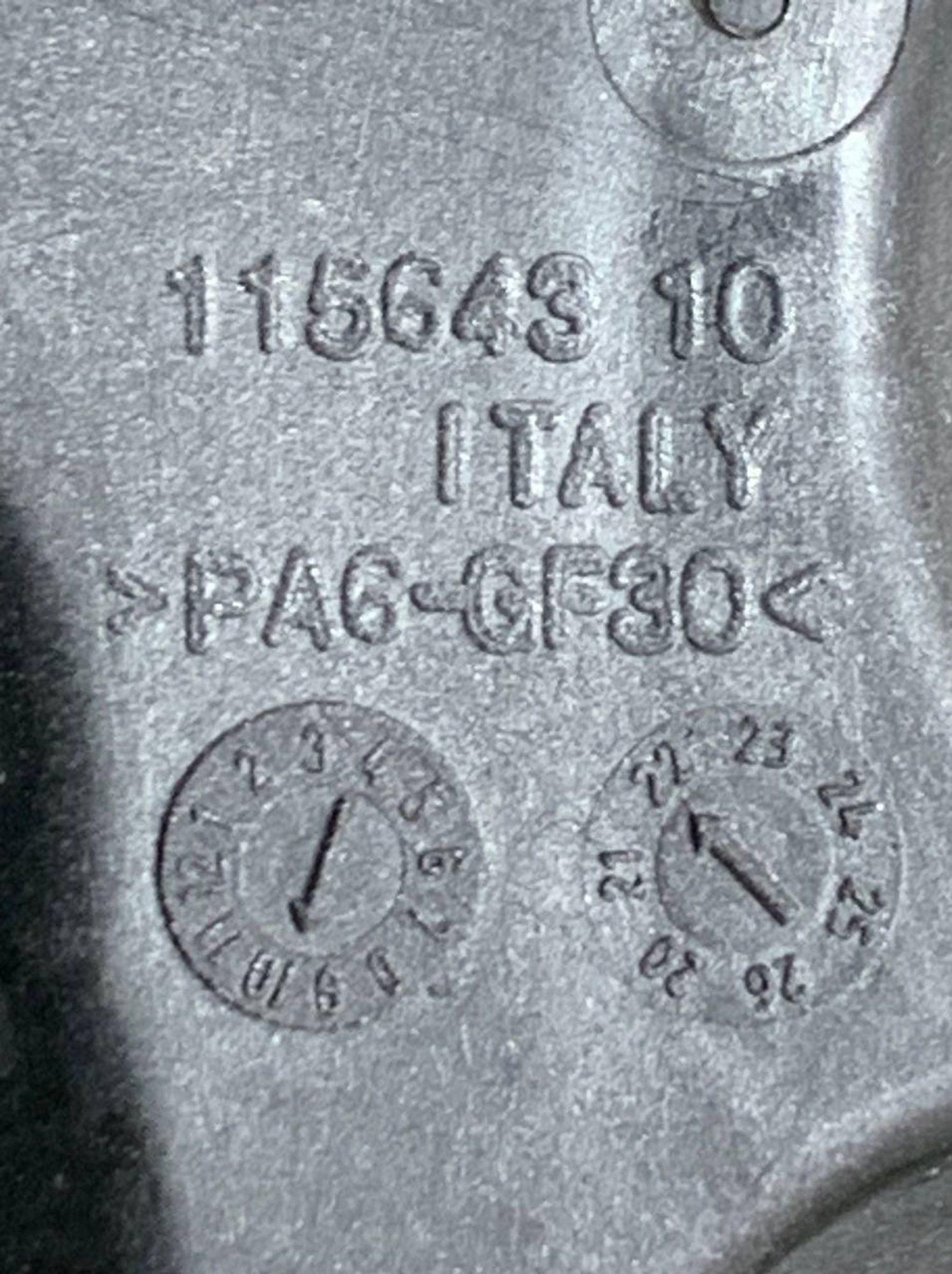 https://ycs.partsauto.market/partsauto-images/thmbs/h353NjtZg3VDP19b5HMt7LlpbQ93/74a5c9e36632134e8e82b2463dc14c81/50a4a58e2b2842a5cdb79629156412ac.jpg