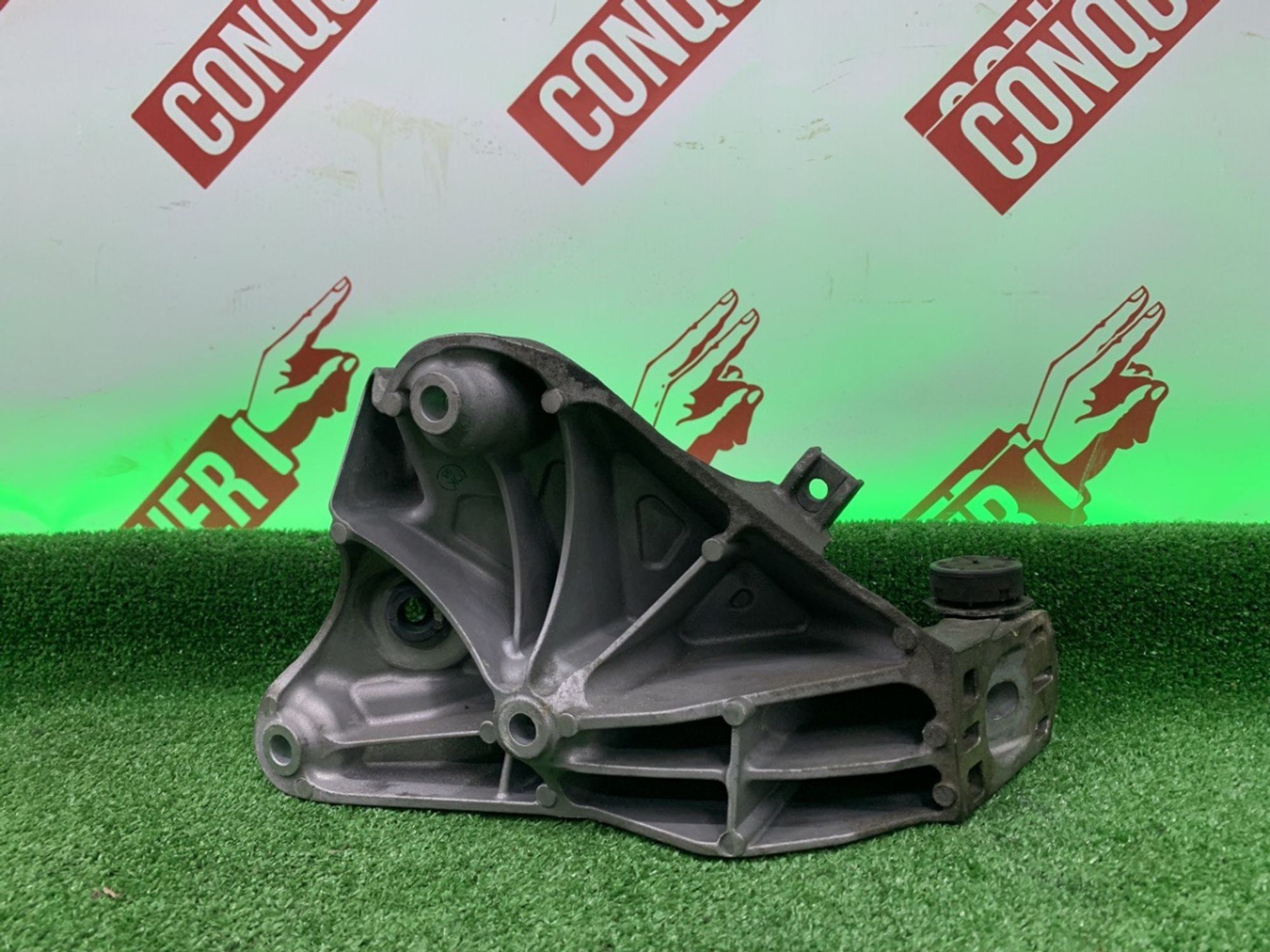 Опорные кронштейны BMW F15 N57D30B, 4000 рублей, Москва