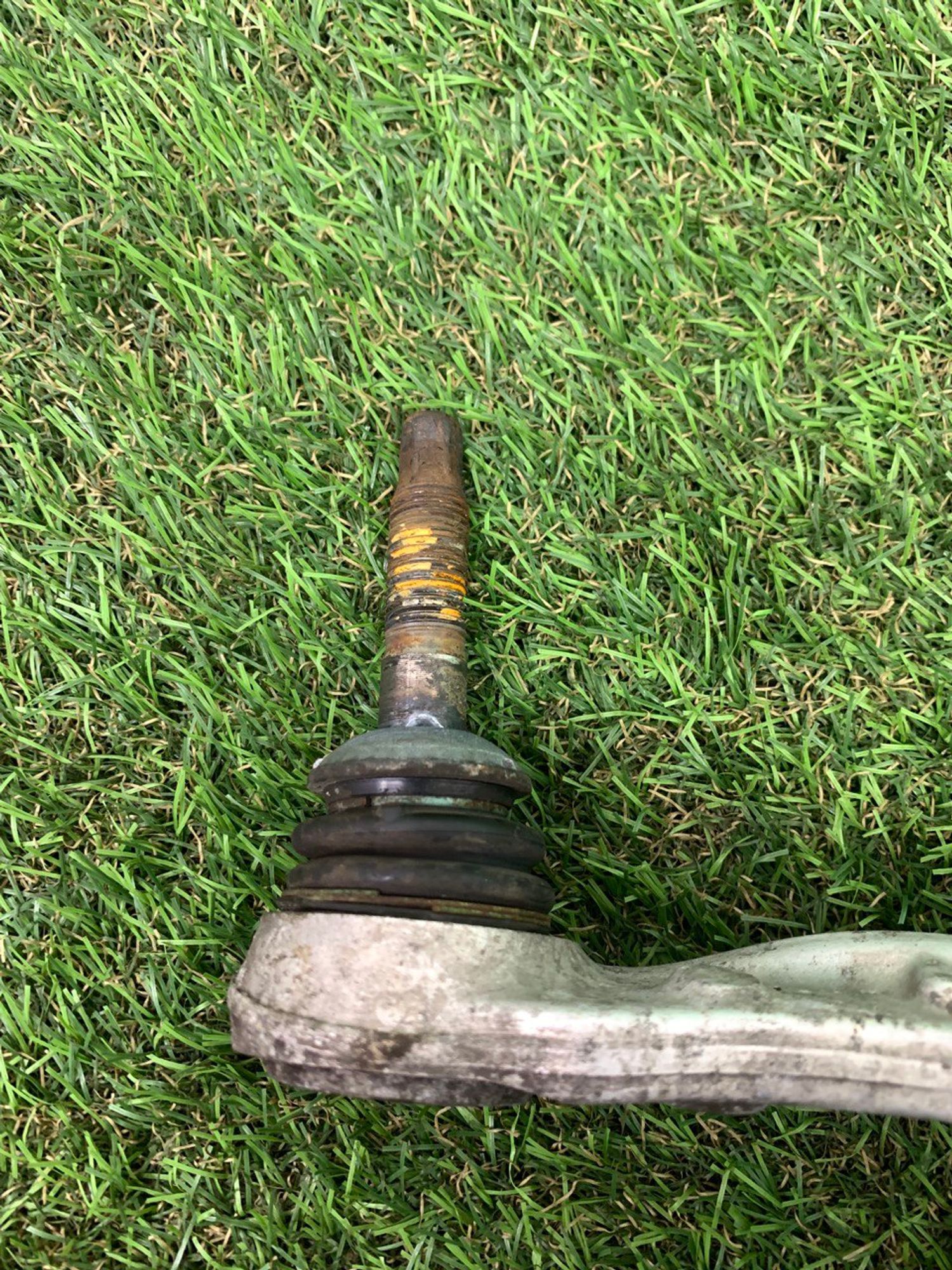 https://ycs.partsauto.market/partsauto-images/thmbs/h353NjtZg3VDP19b5HMt7LlpbQ93/78284fe0de2e9d73df25b6cfb6b89c95/dc062c444b44db4ec8de89d27581a3c5.jpg