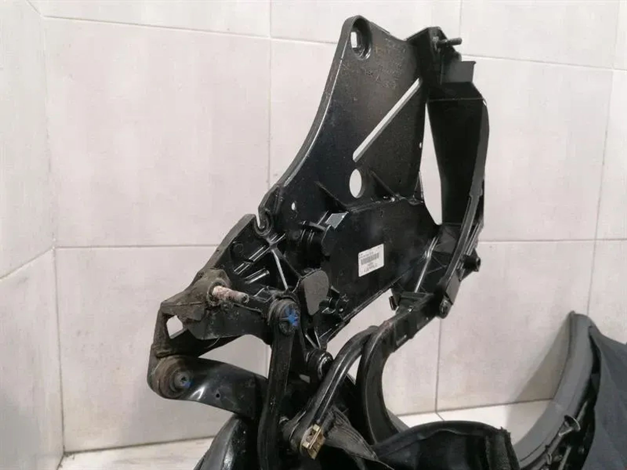https://ycs.partsauto.market/partsauto-images/thmbs/h353NjtZg3VDP19b5HMt7LlpbQ93/787b67099695dfda0e38eb5853588bad/221de332cb463018235476d1cddd4726.jpg